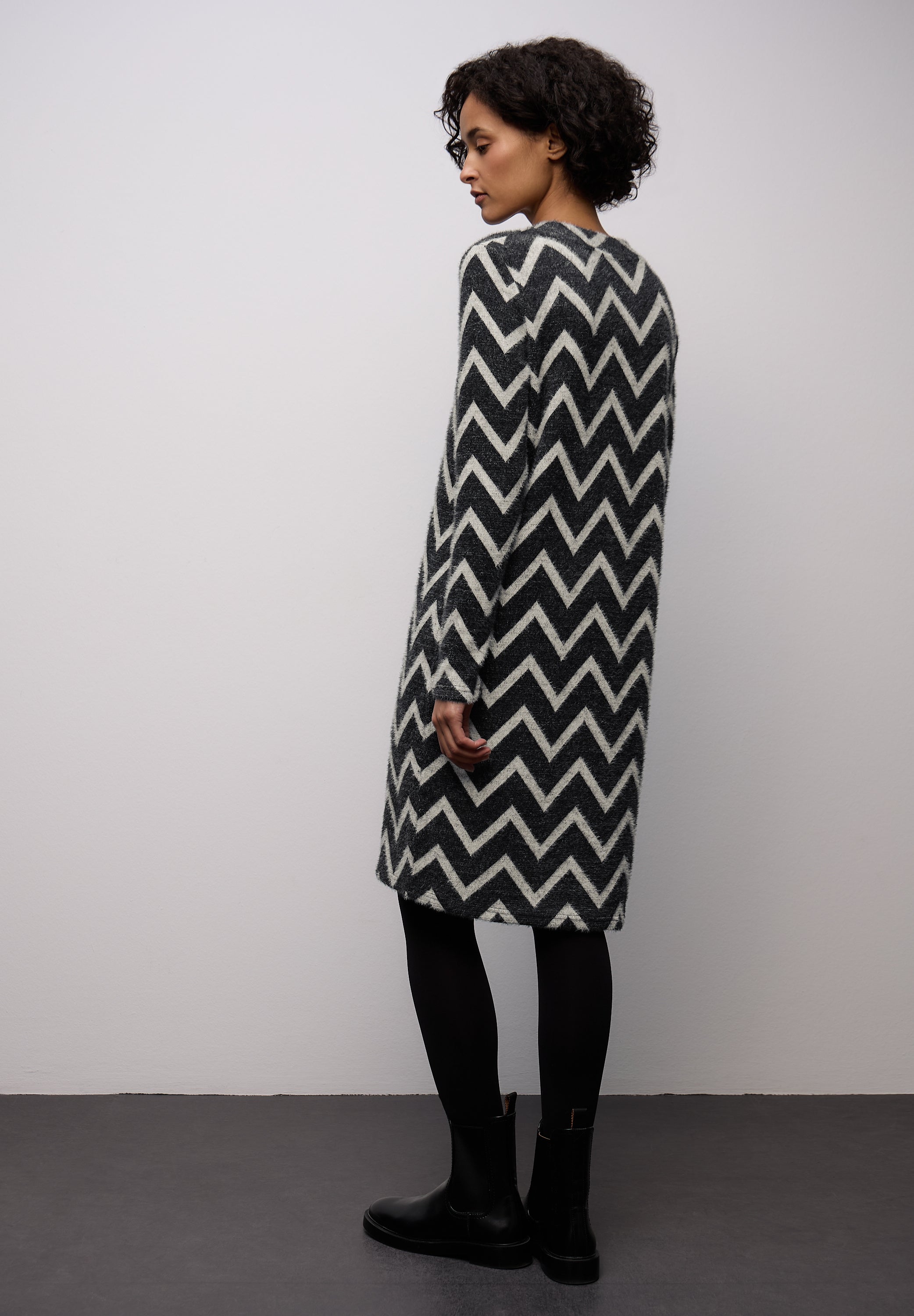 Gemustertes T-Shirtkleid