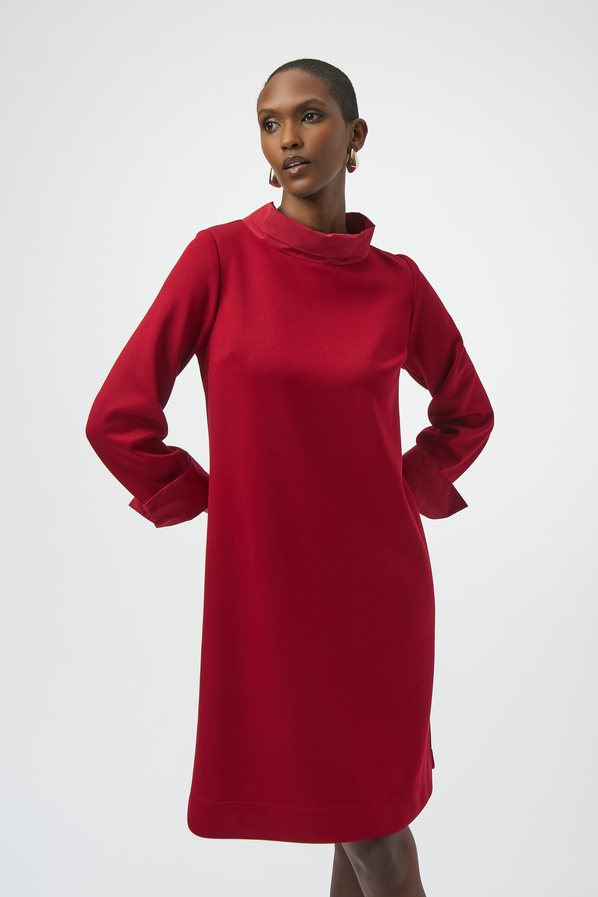 Trapezkleid aus Scuba-Jersey und Memory-Stoff