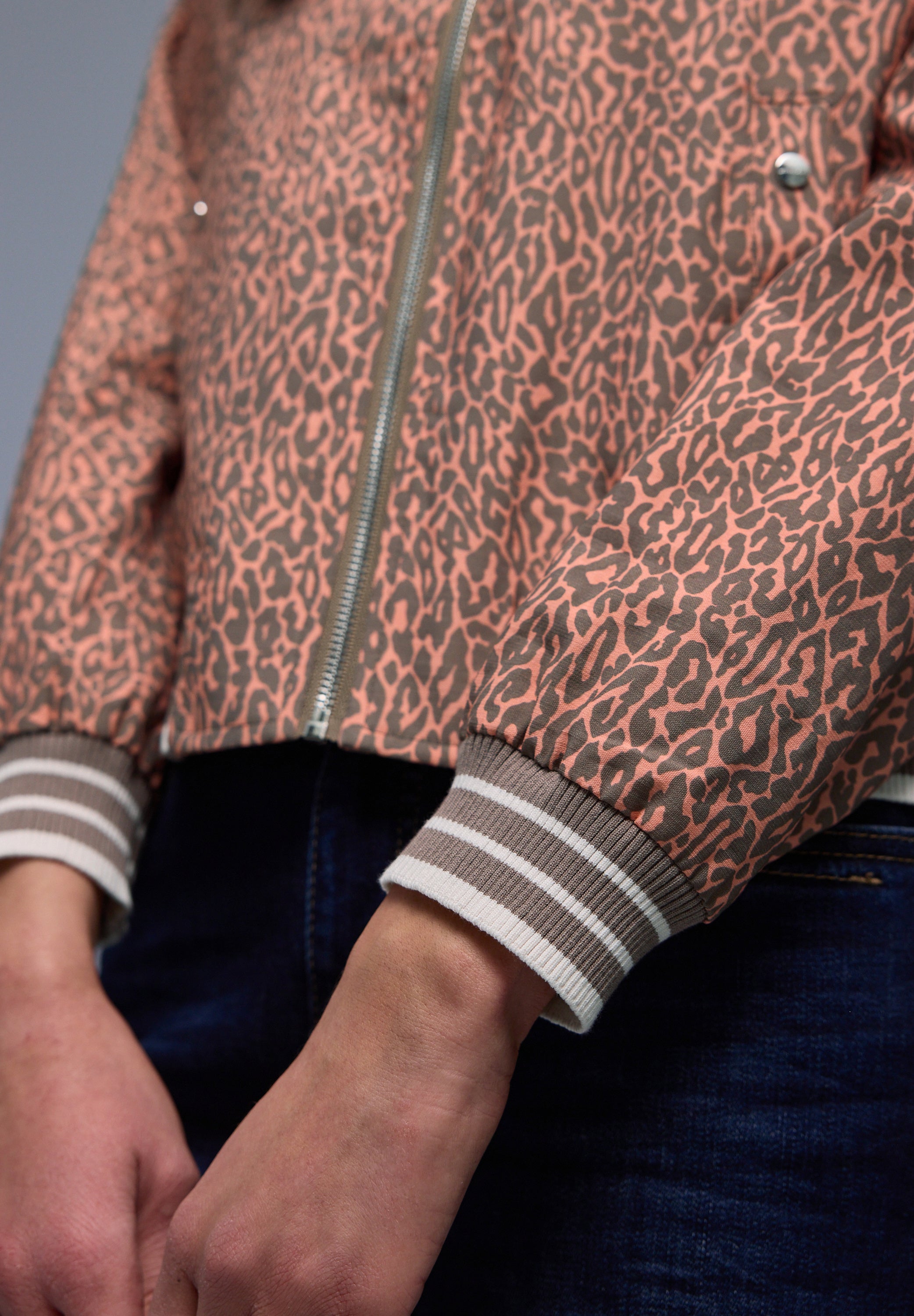 Street One Damen Blouson Rundhals Reißverschluss Modern und lässig