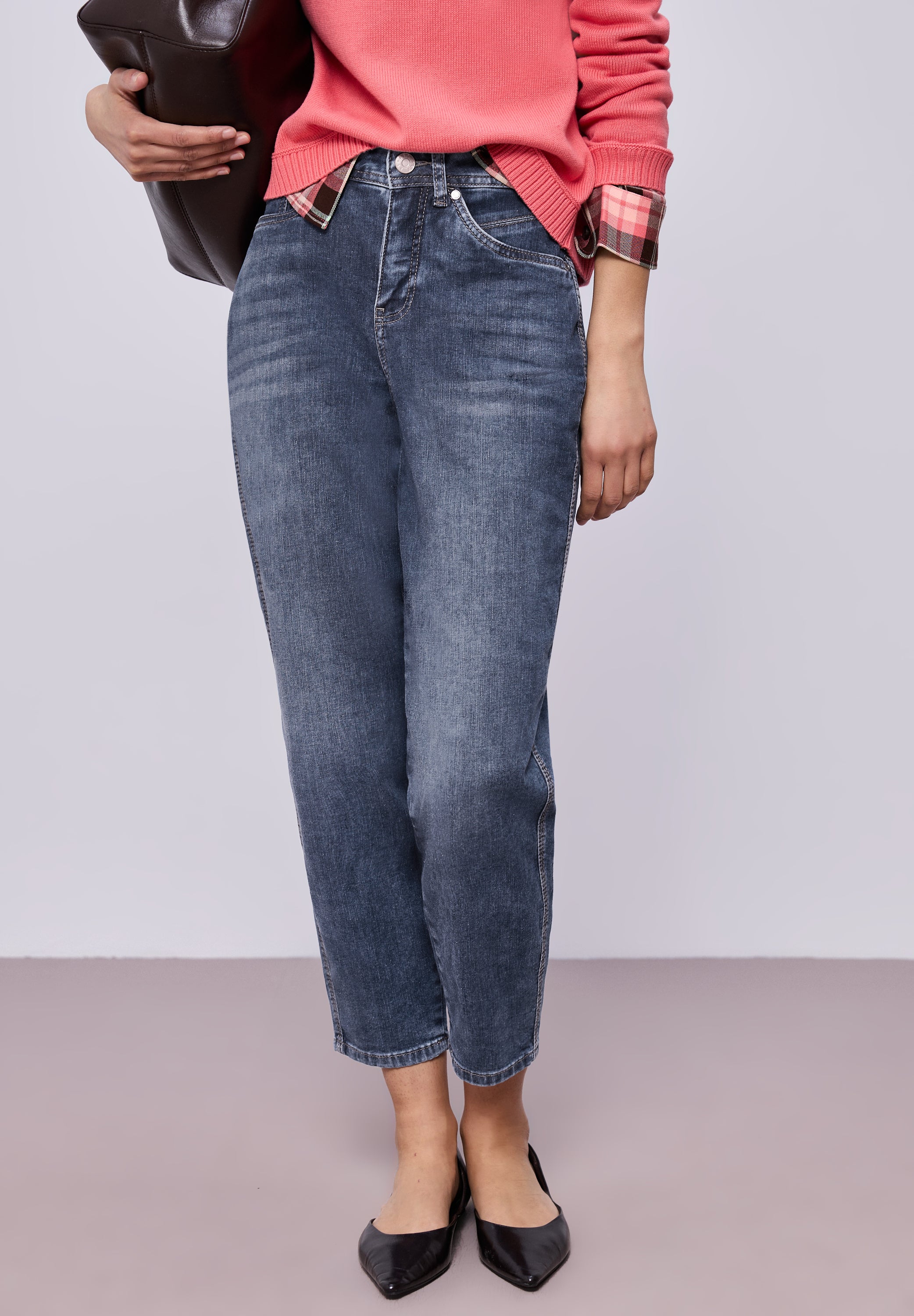Barrel Leg Jeans