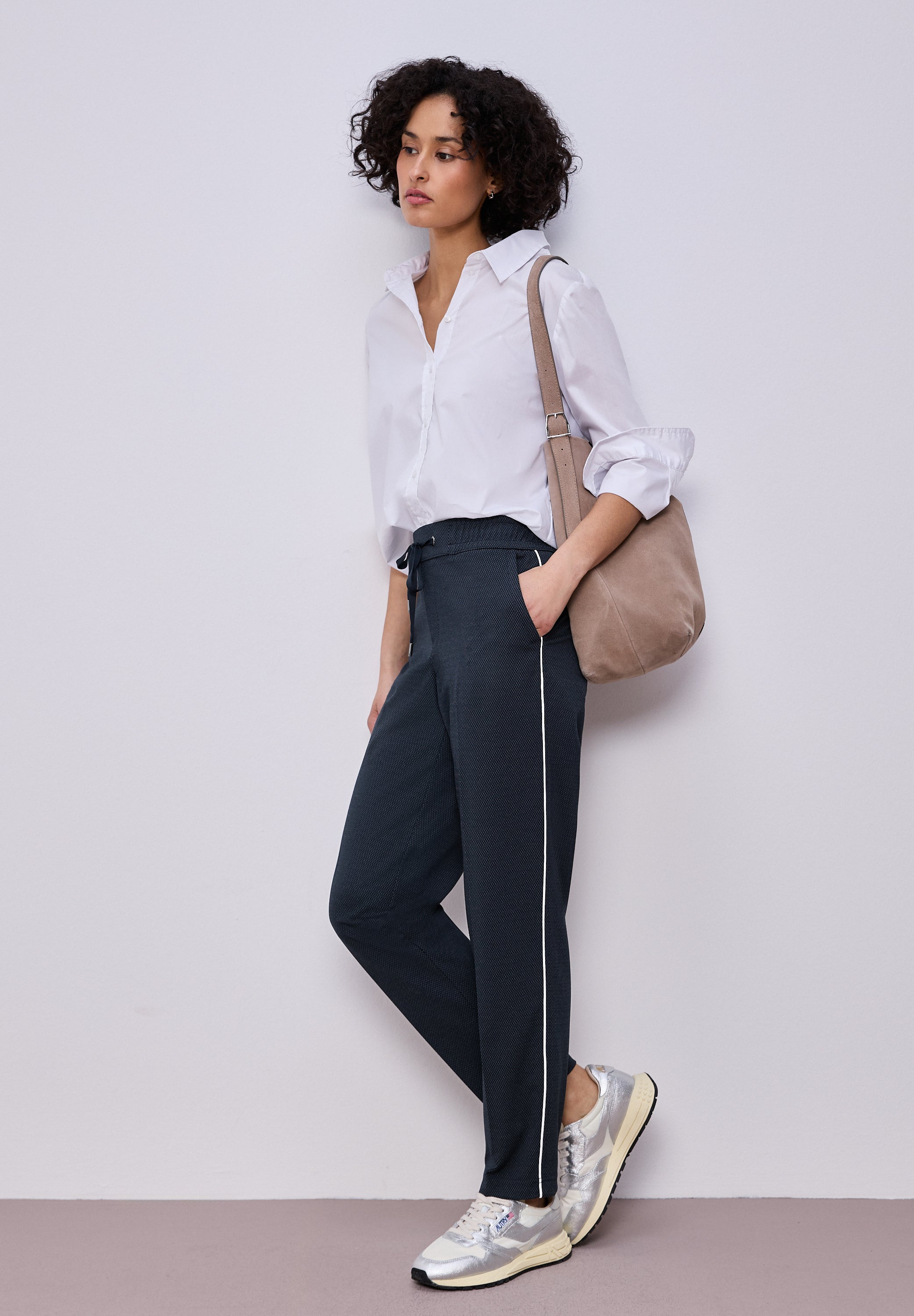 Street One Damen Stoffhose Bonny Loose Fit Slim Legs Mid Waist Bequem