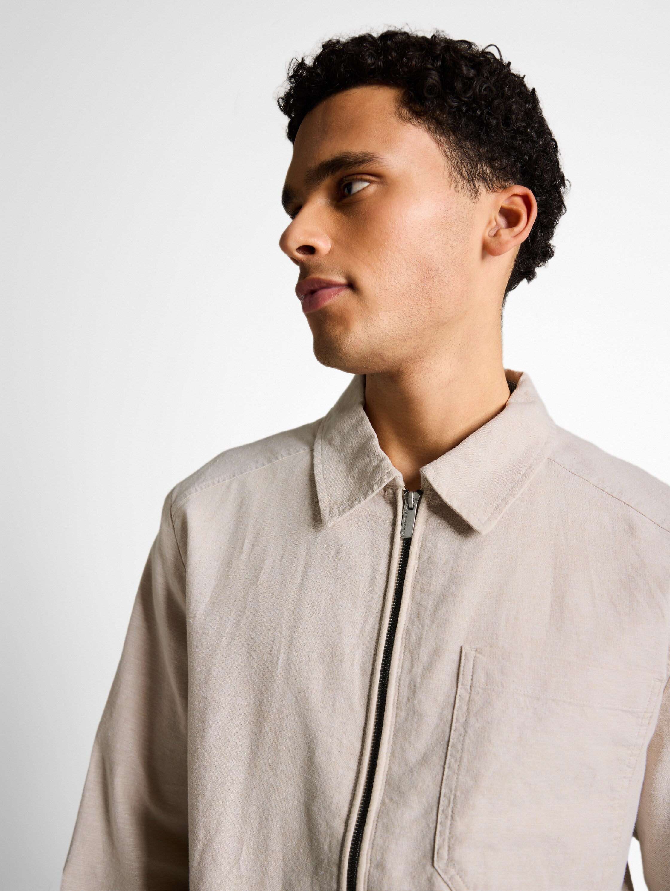 Hemdjacke mit Leinenanteil