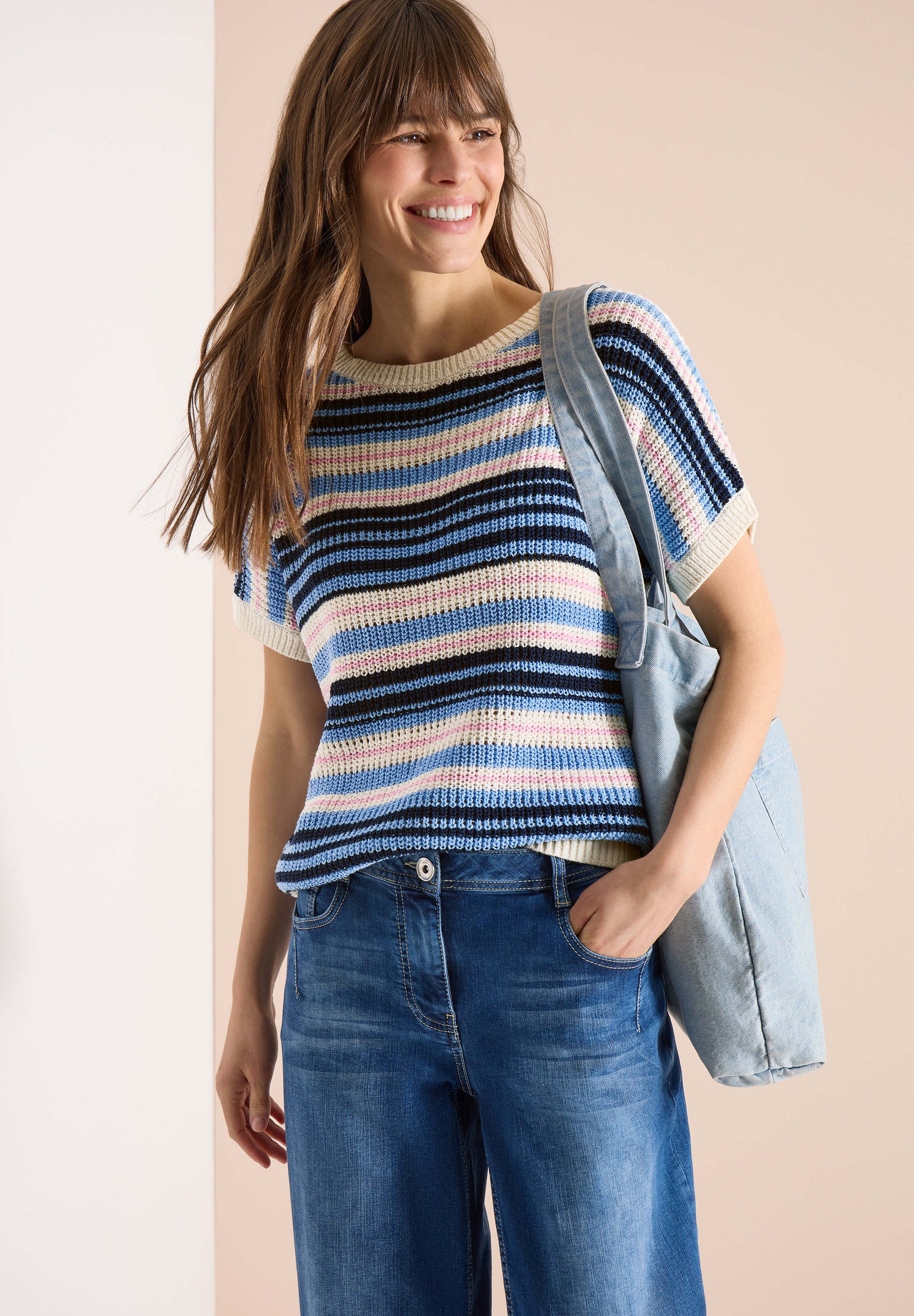Kurzarm Pullover aus Bändchengarn