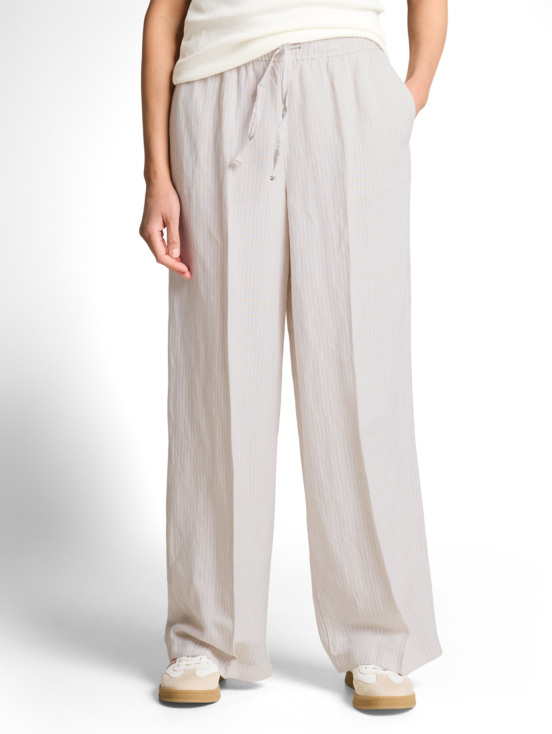 Loose Fit Hose mit Leinenanteil