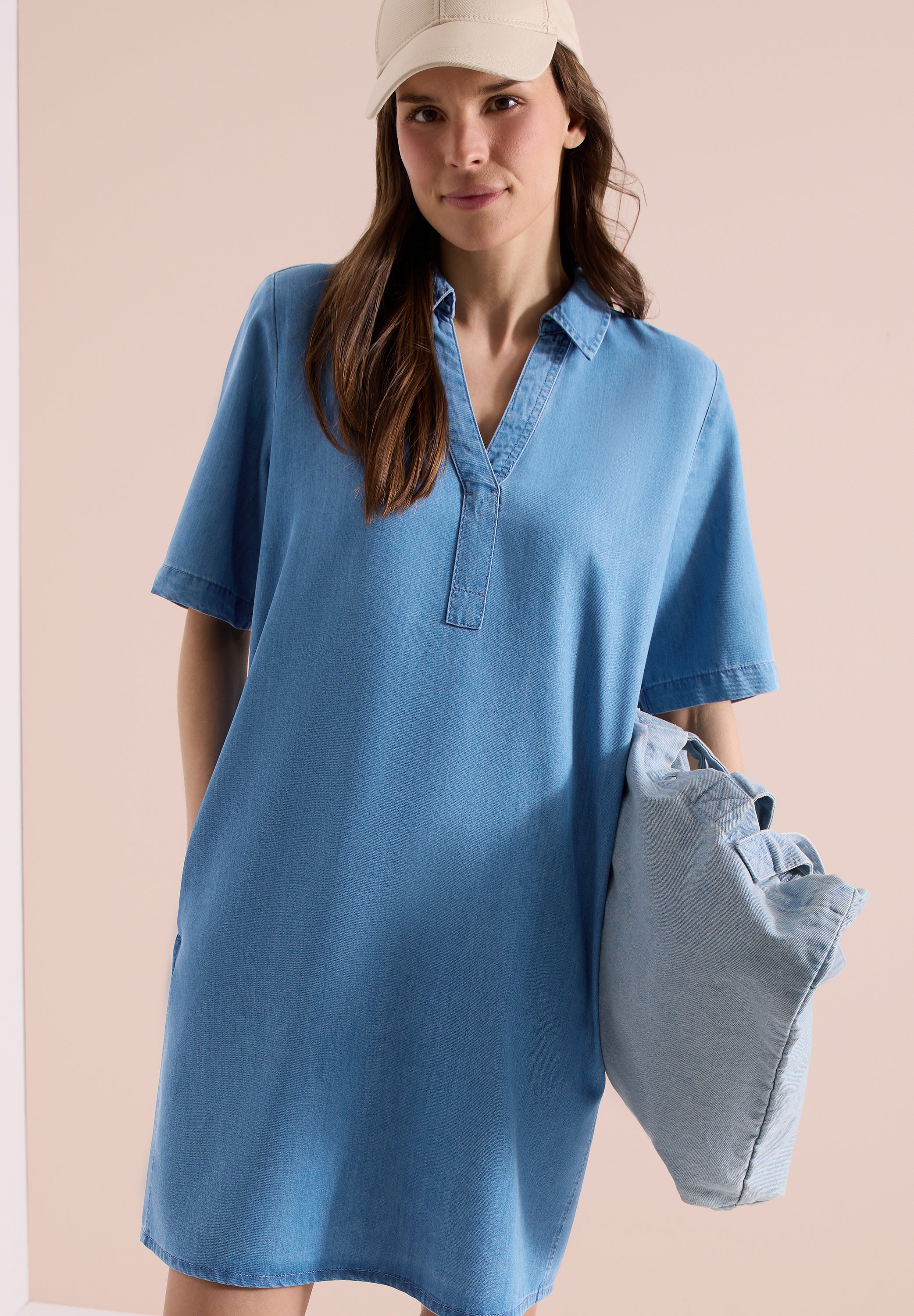 Knielanges Kleid im Denim-Look