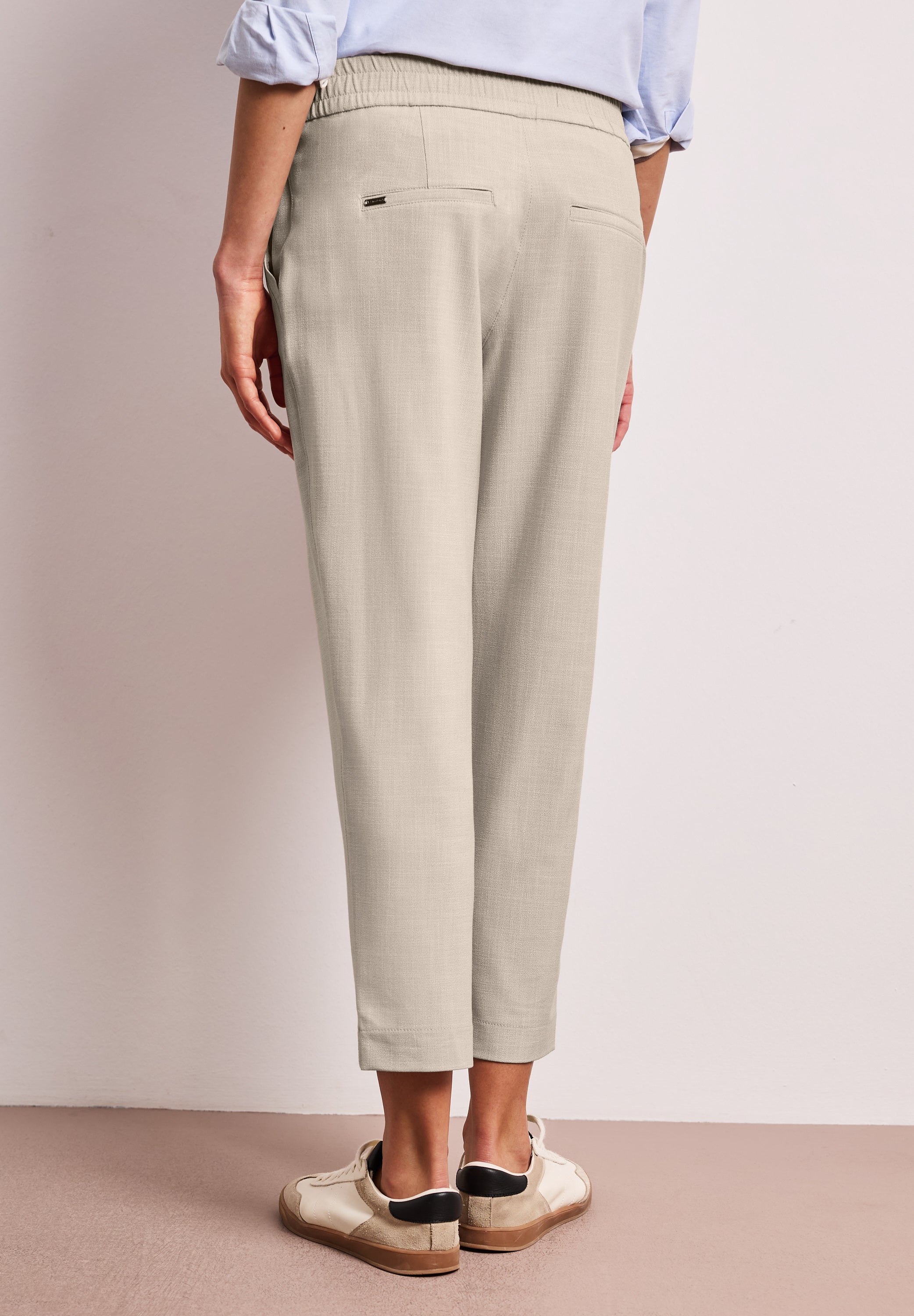 Mid Waist Slim Leg Hose mit Schnalle