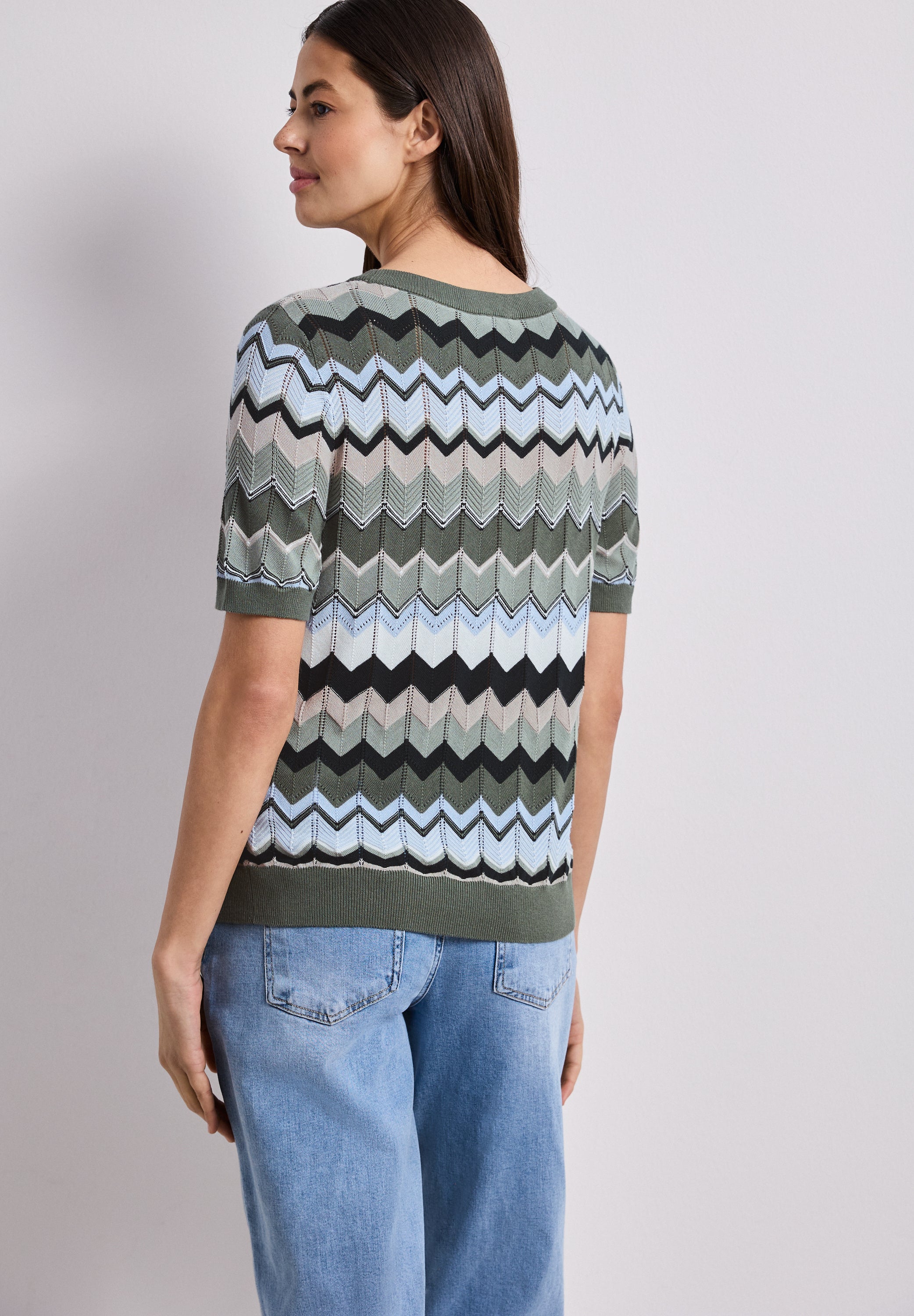 Kurzarm Pullover mit Zick-Zack-Muster