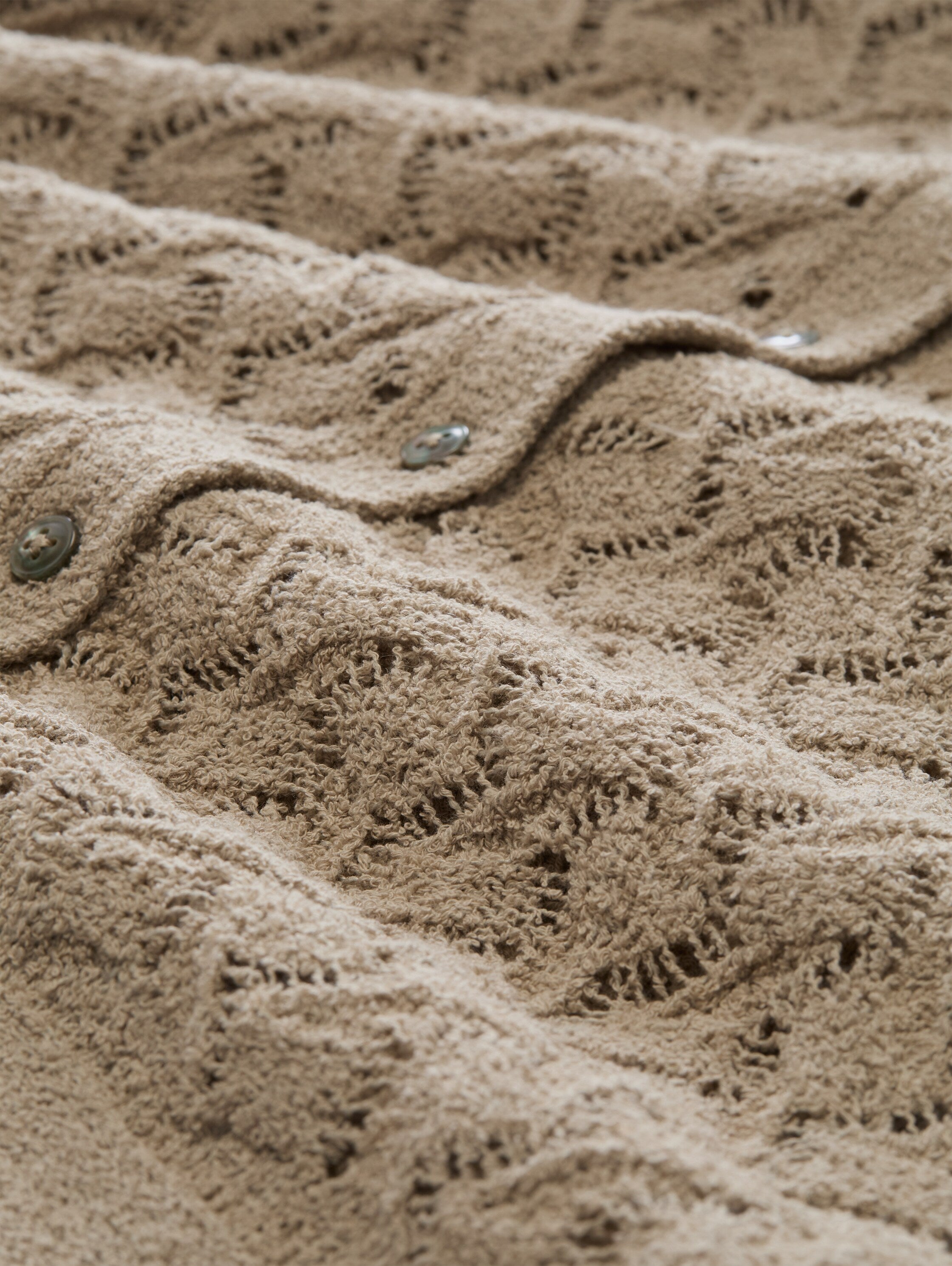 Strickweste mit Knopfleiste