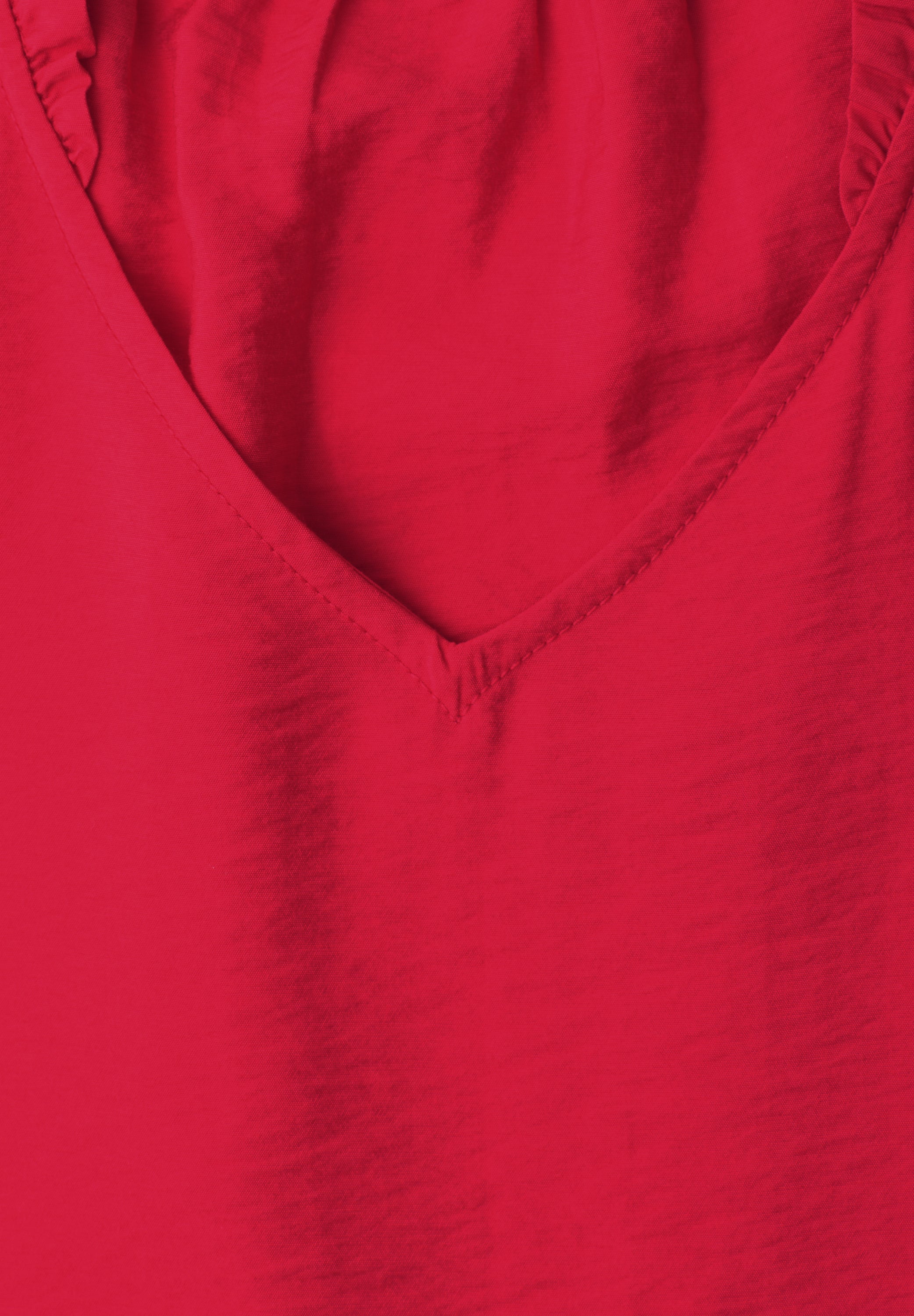 Blusentop mit V-Neck und Rüschen