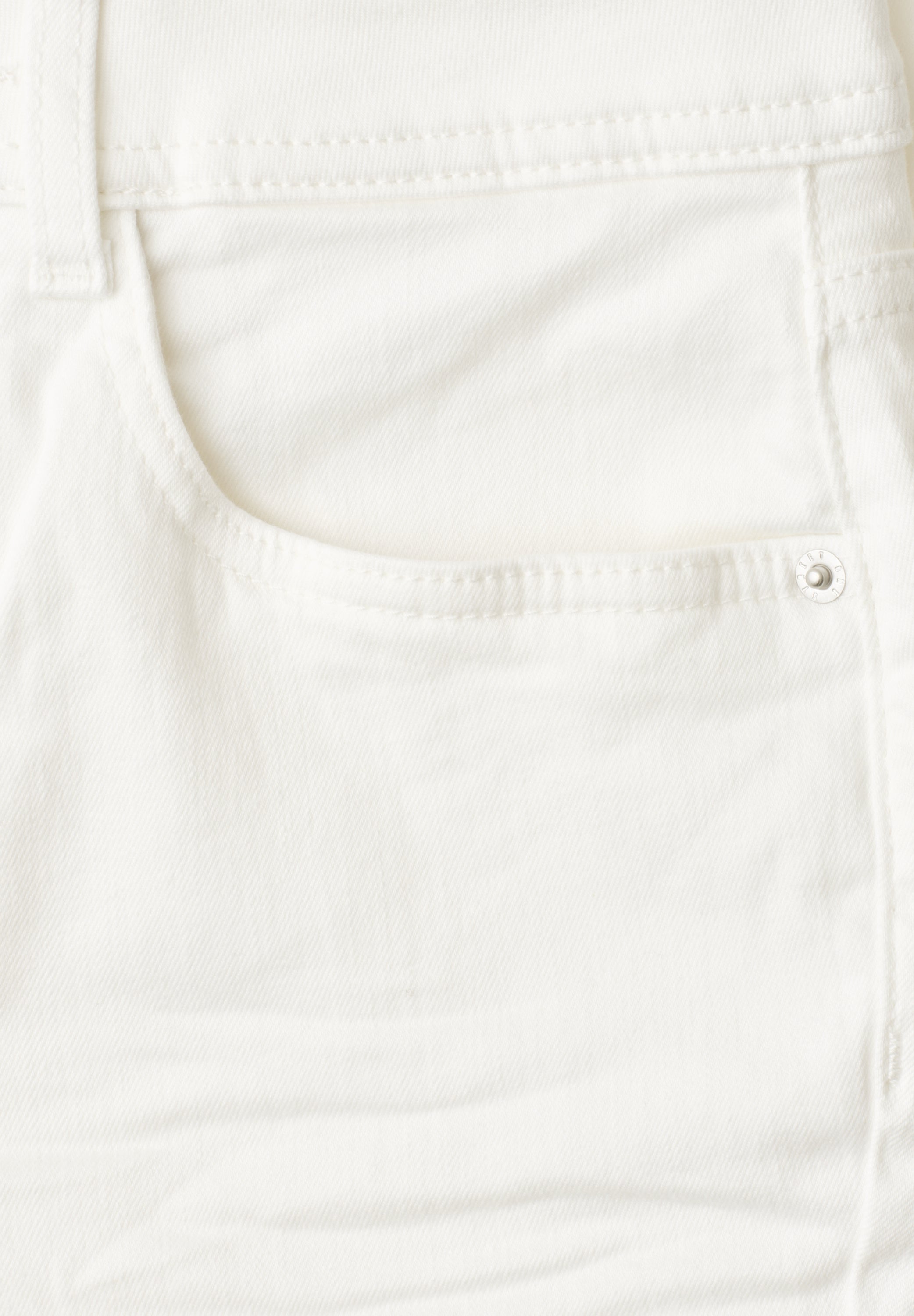 High Waist Flared Leg Jeans im Slim Fit