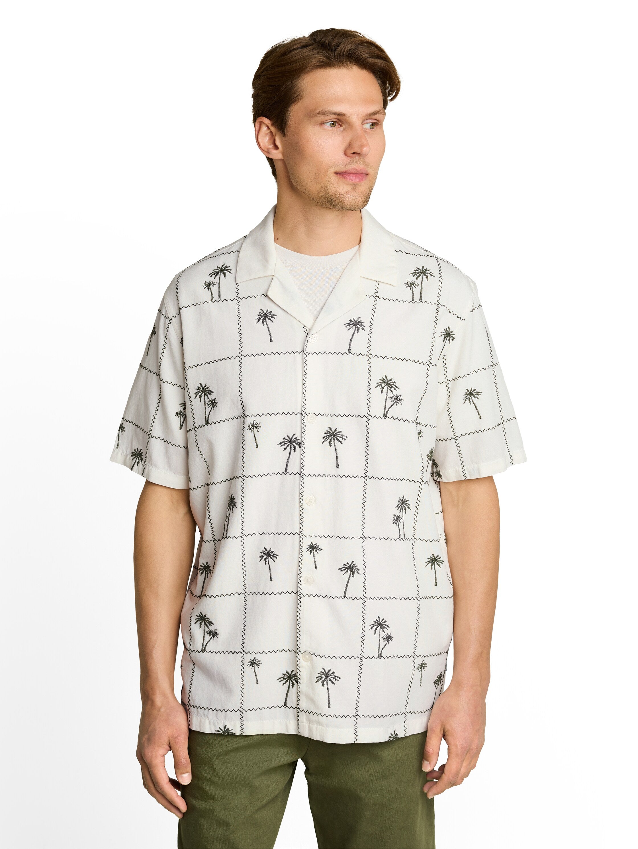 Relaxed Fit Kurzarmhemd mit Stickerei