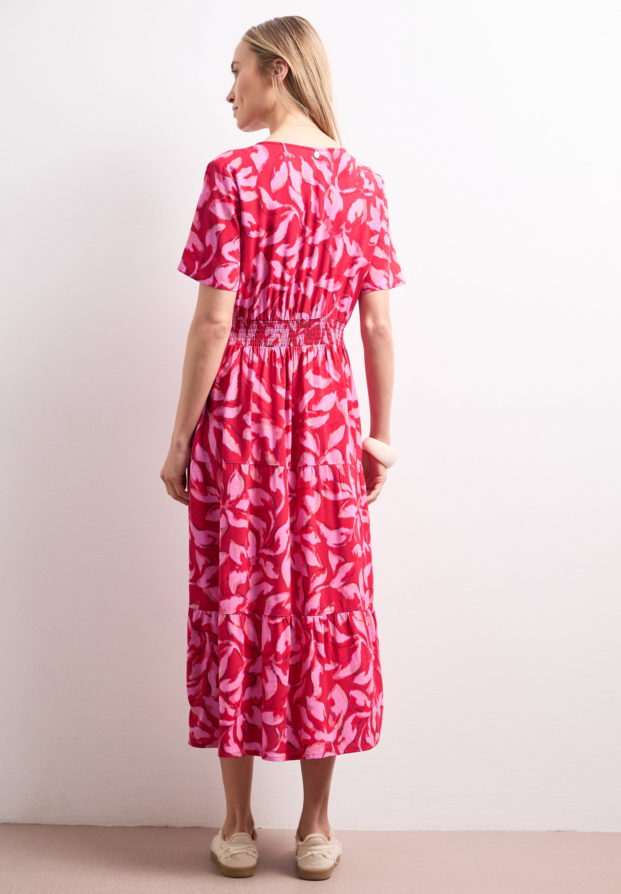 Midi-Kleid mit Print und Smok-Detail