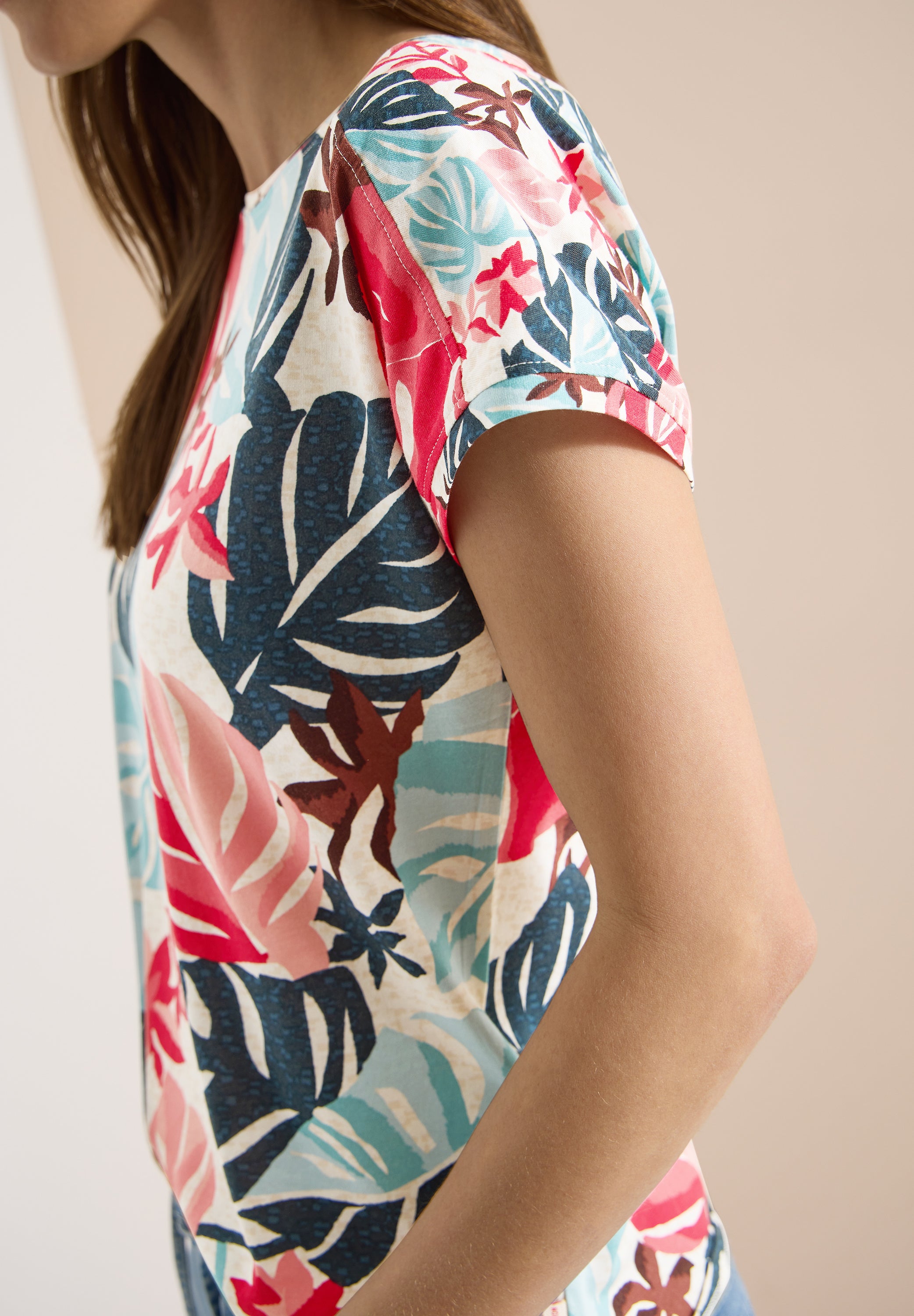 T-Shirt mit U-Boot-Ausschnitt und Print