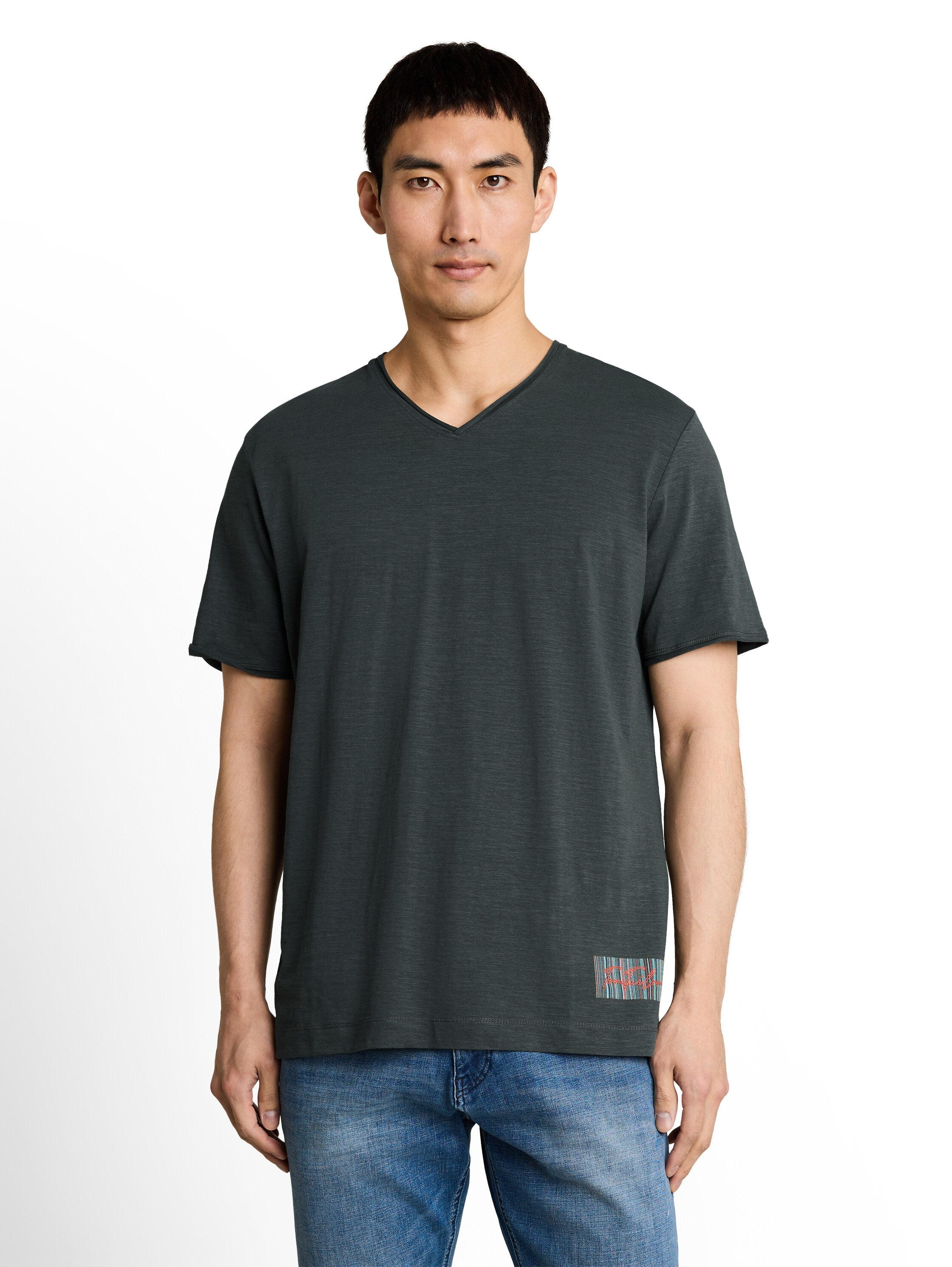 T-Shirt mit V-Ausschnitt