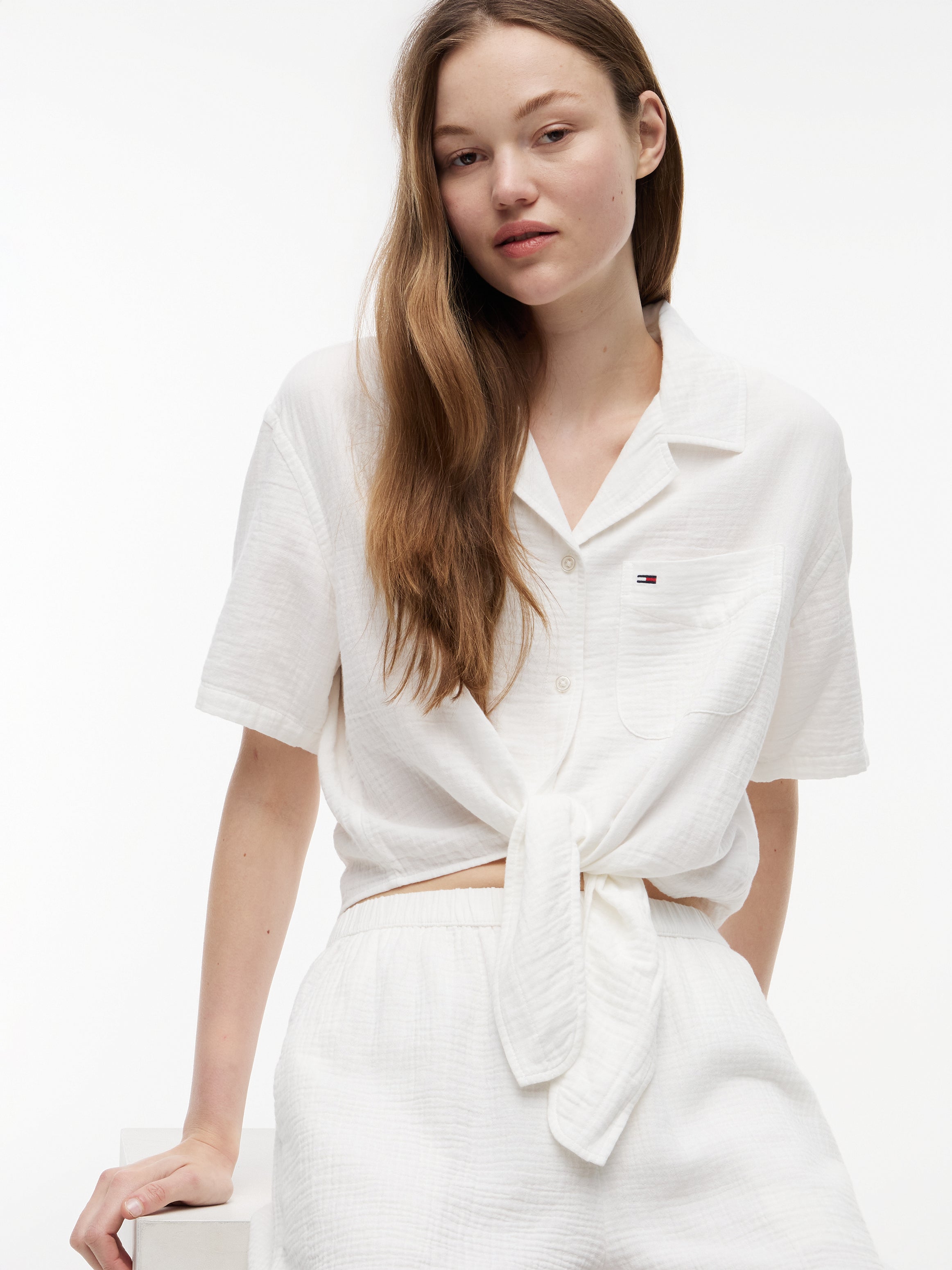 TJW TEXTURED TIE FRONT SS SHIRT