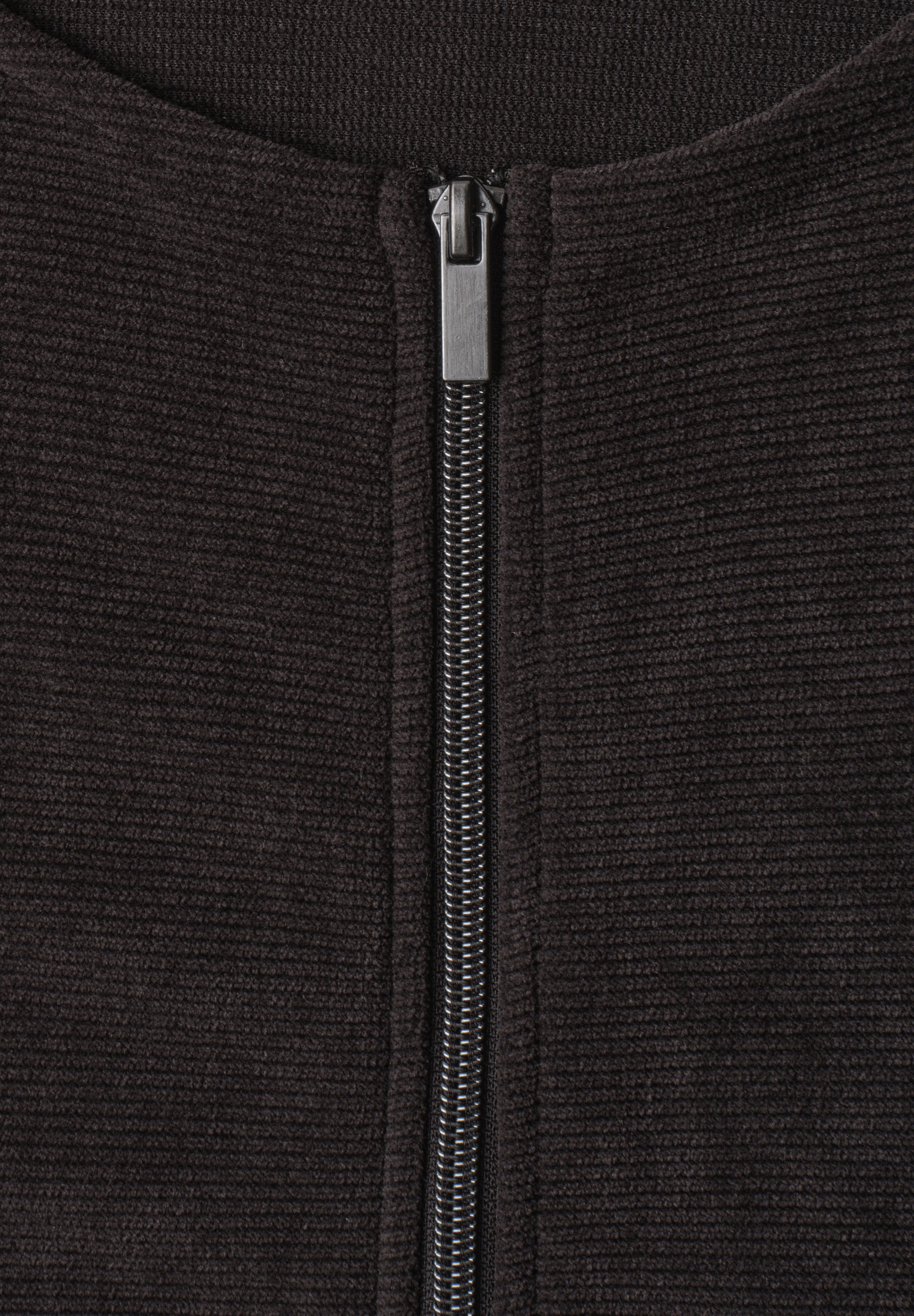Jacke mit Rundhals in Cord-Optik