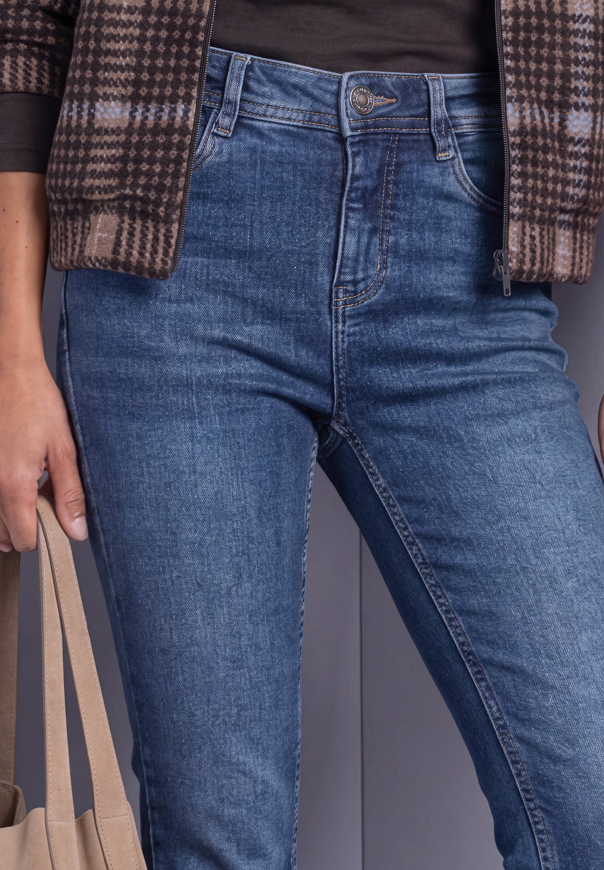 High Waist Bootcut Jeans im Slim Fit
