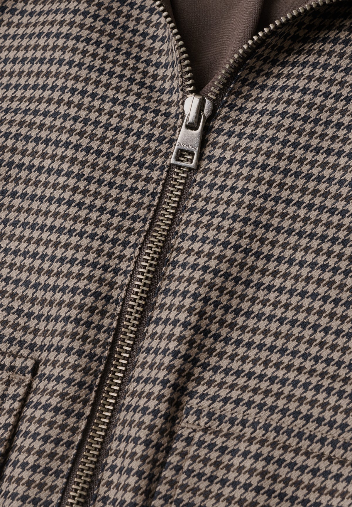 Jacke mit Houndstooth Muster und Zipper