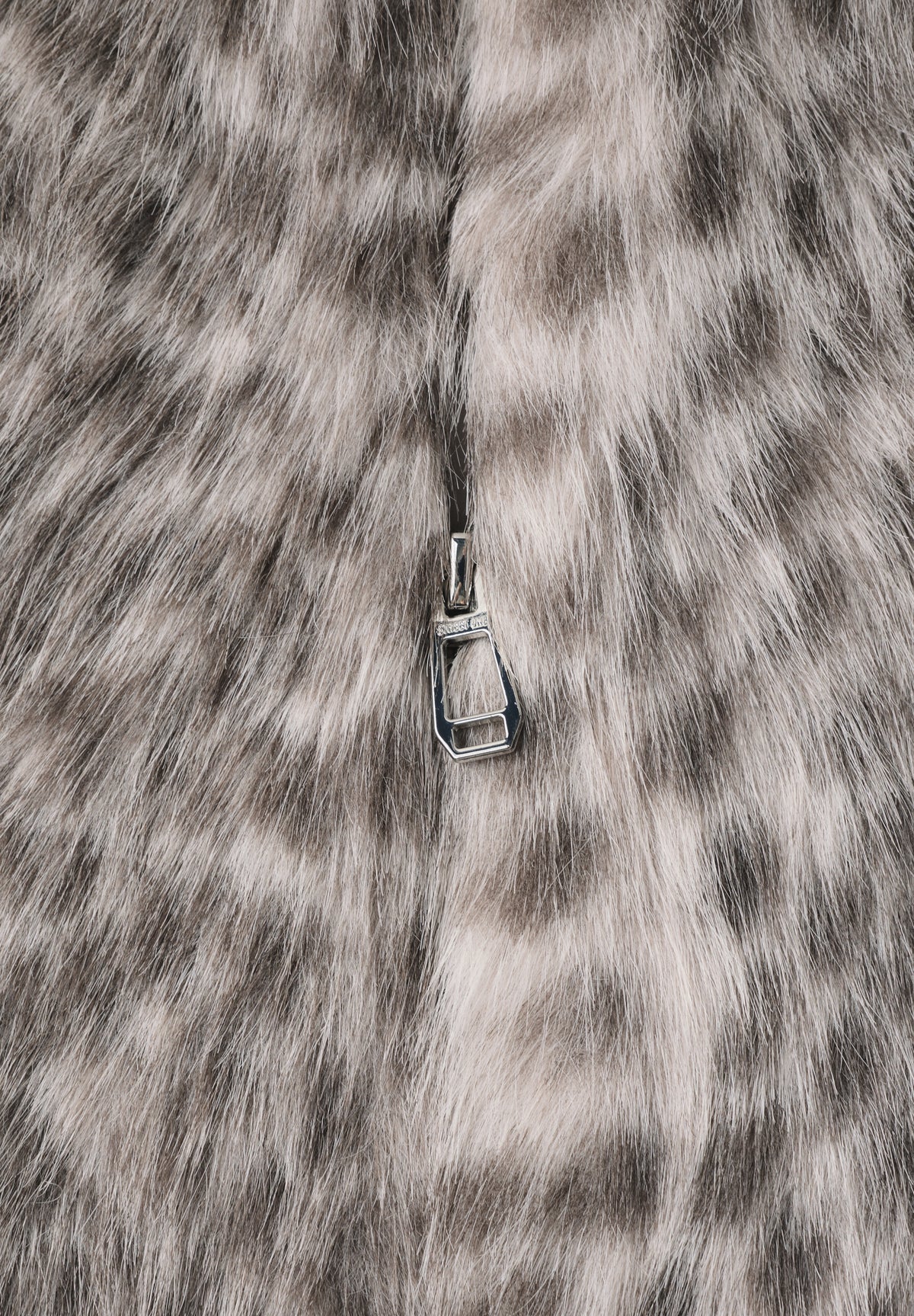 Fake-Fur Weste mit Zipper und Taschen