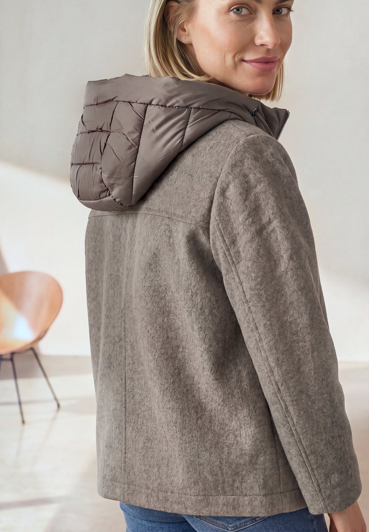Jacke mit Wollanteil und abnehmbarer Kapuze