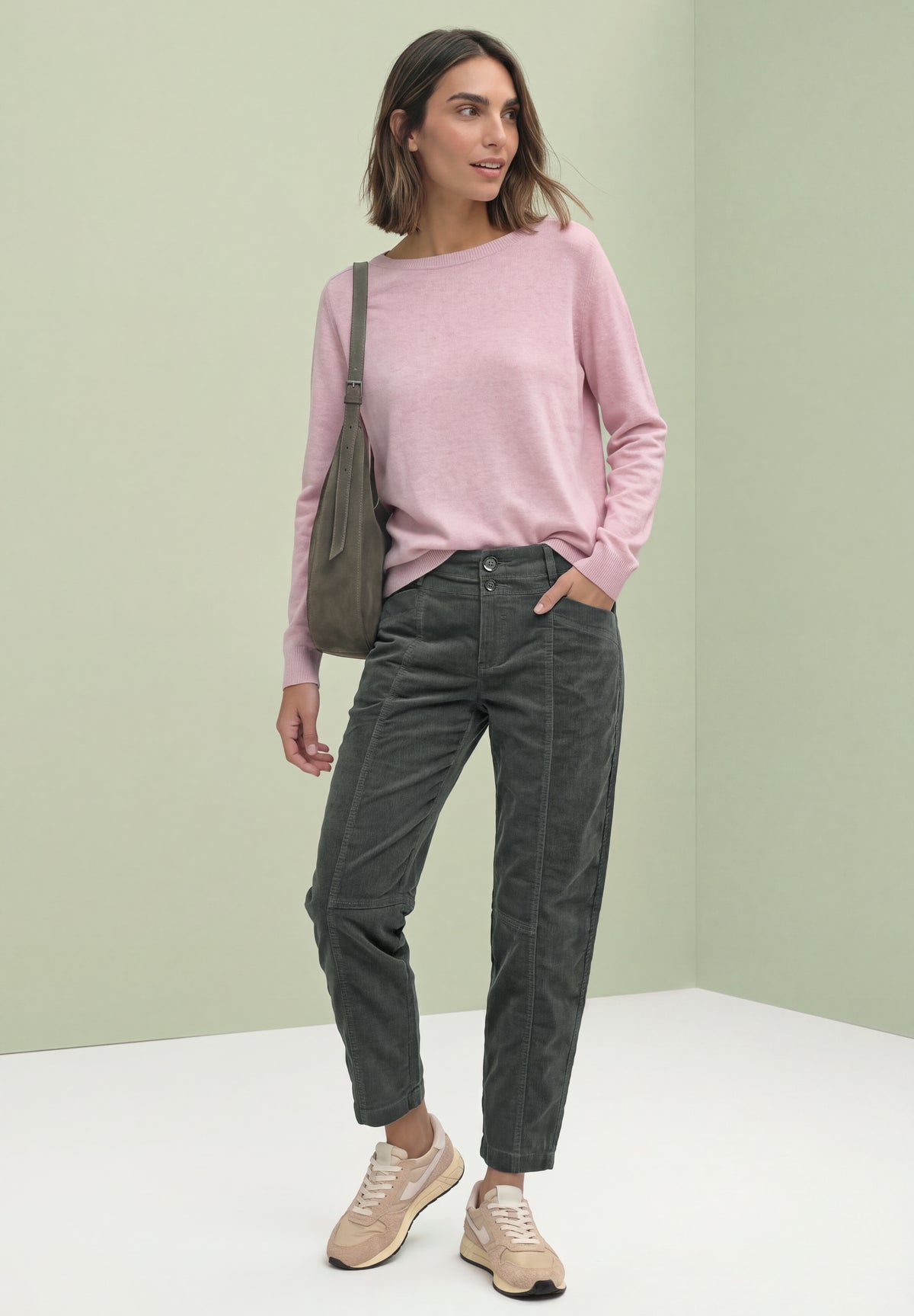 Barrel Leg Hose aus Cord im Casual Fit