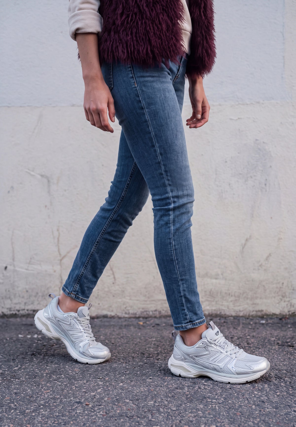 Mid Waist Slim Leg Jeans im Casual Fit