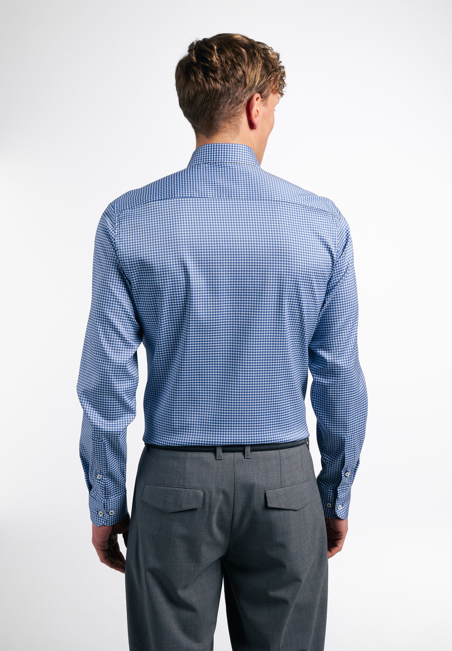 Performance Shirt von FlexiFit - Stretchiges Herrenhemd für maximale Bewegungsfreiheit