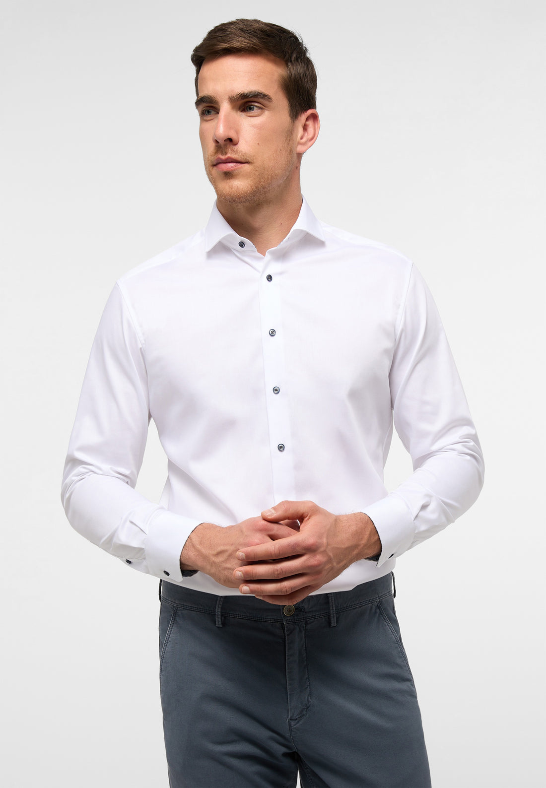 Modern Fit Twill-Hemd mit Hai-Kragen für Herren