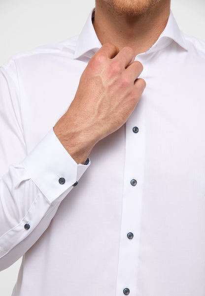 Modern Fit Twill-Hemd mit Hai-Kragen für Herren