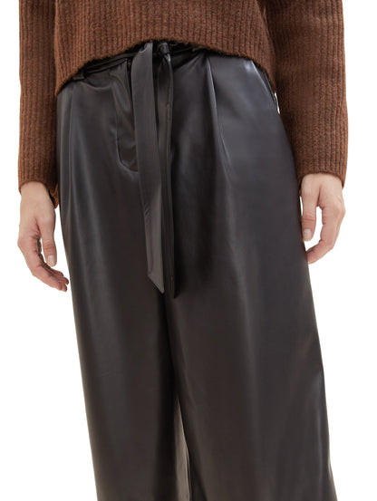 Tom Tailor Denim Damen Culotte mit Knopf und Reißverschluss aus Kunstleder