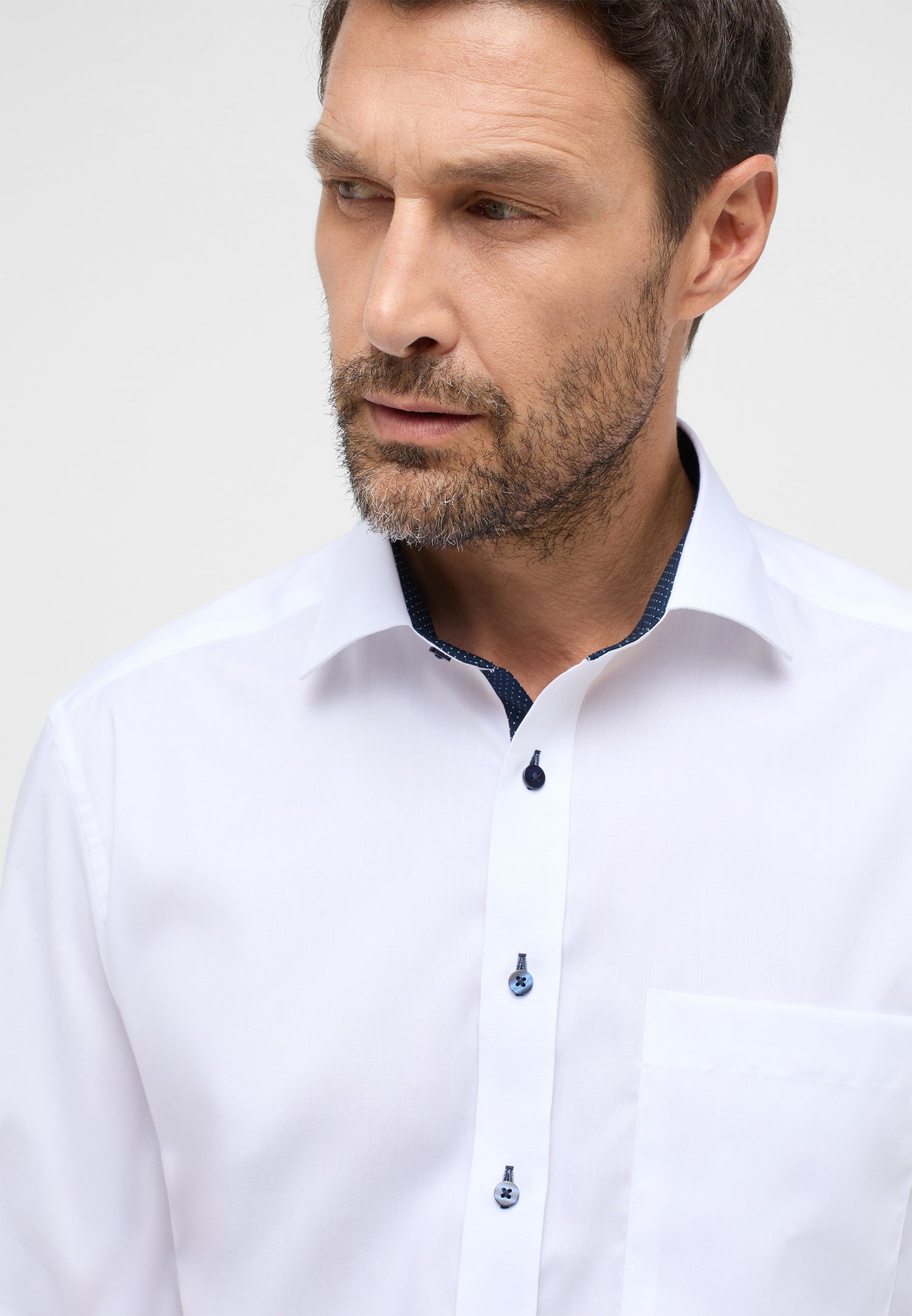 Business Hemd Herren Langarm Gala-Kent-Kragen Kontrastknöpfe