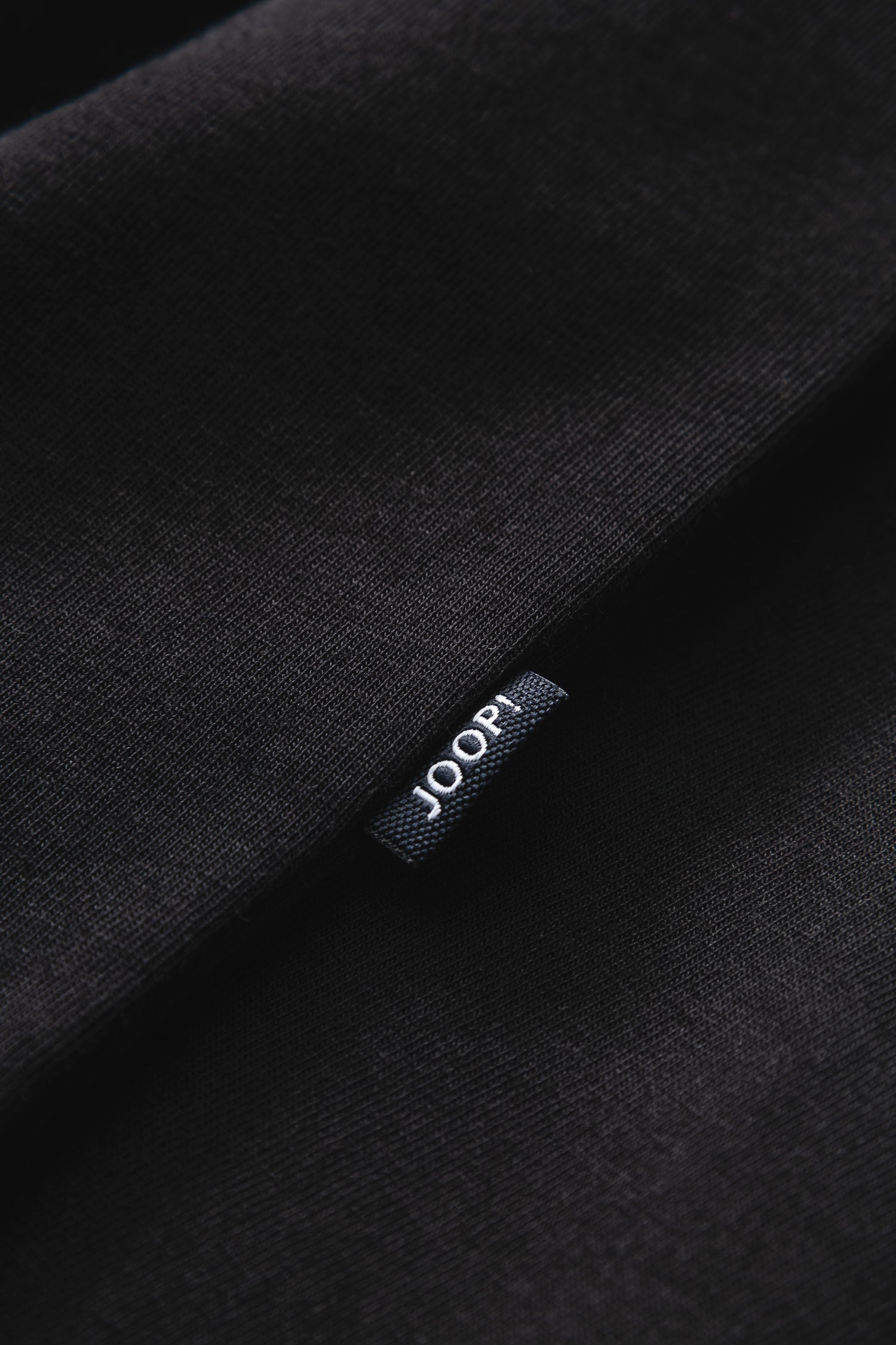 17 JJ-08Bilal 10017941