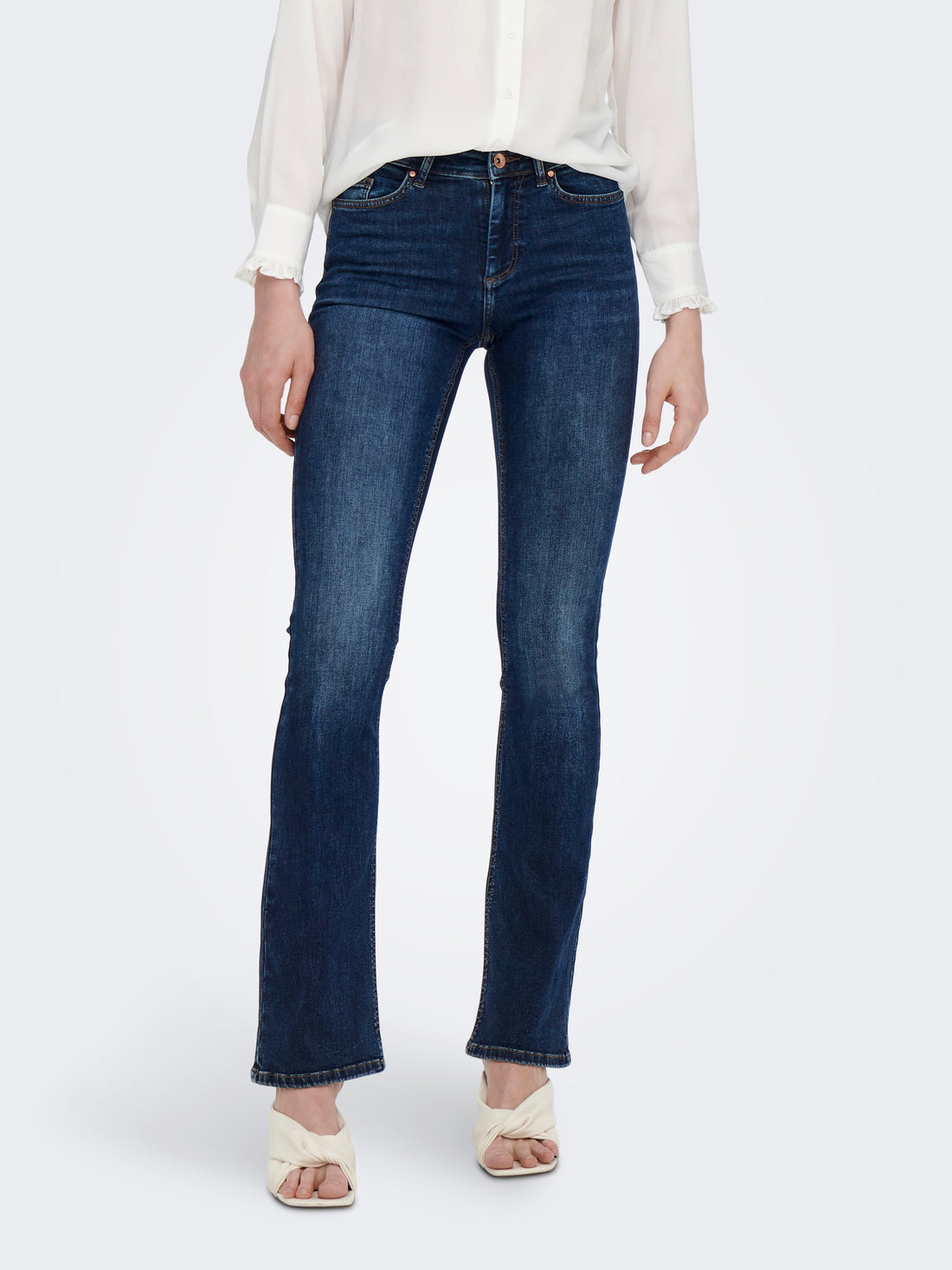 Bestseller Flared Fit Jeans Damen Schlaghose Mittlere Taille Gürtelschlaufen