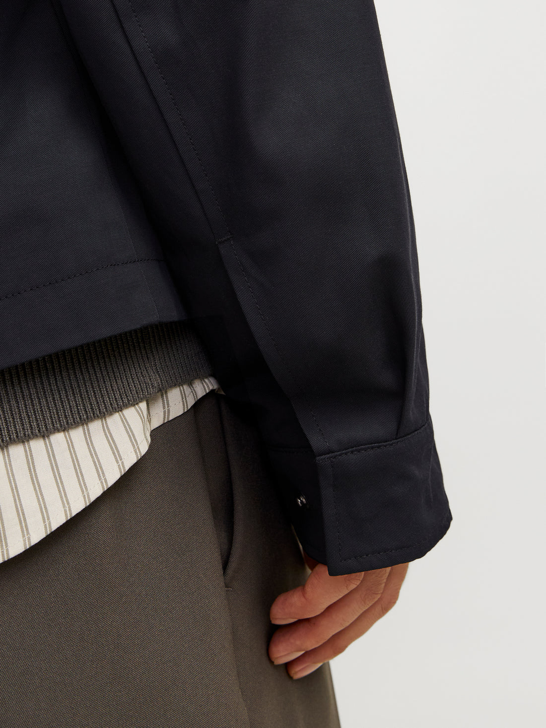 Bestseller Fliegerjacke für Erwachsene mit Fly-Away Kragen für einen edgy Look