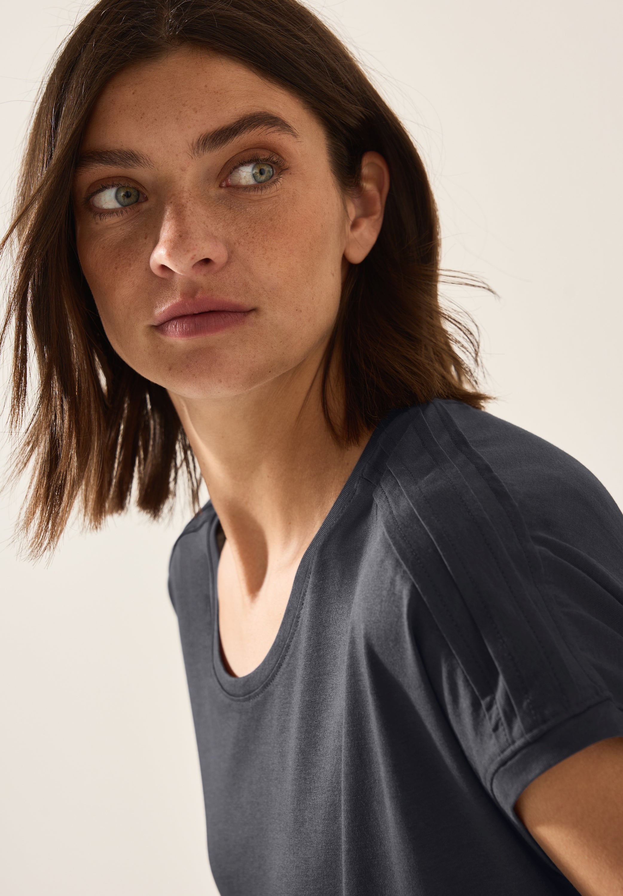 CECIL Damen T-Shirt mit Detail an der Schulter
