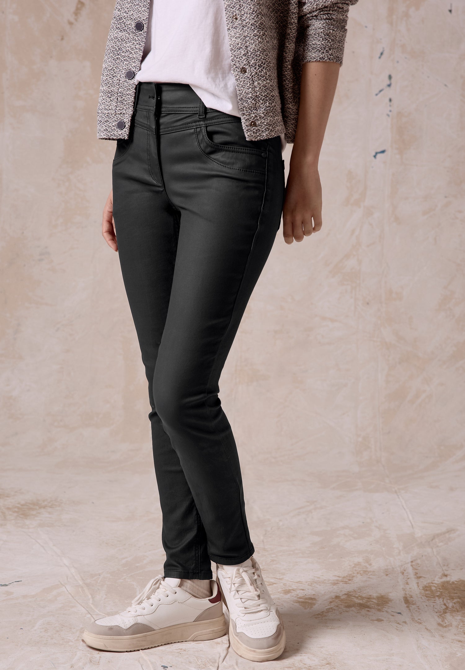 CECIL Coated Hose Damen Schwarz