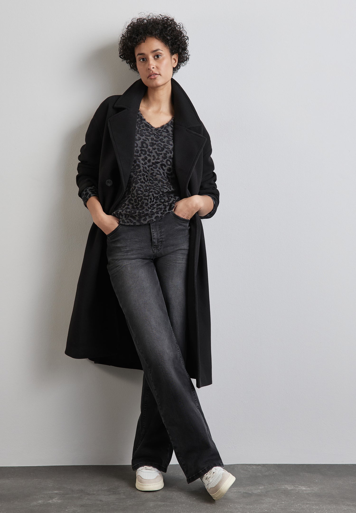Street One Langarmshirt Damen Leo-Muster V-Ausschnitt Bündchen