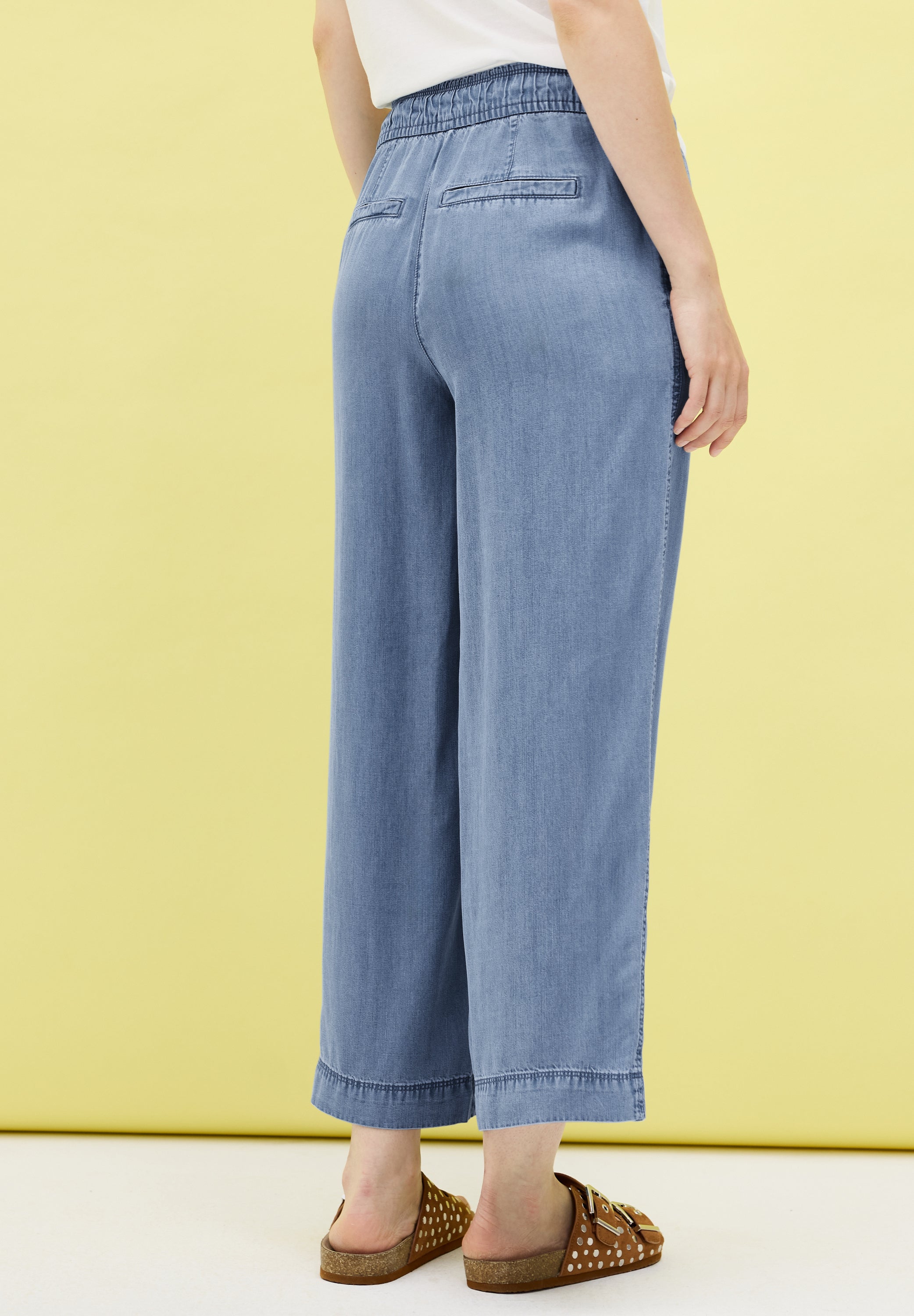 CECIL Loose Fit Damen Jeanshose mit High Waist und Wide Legs