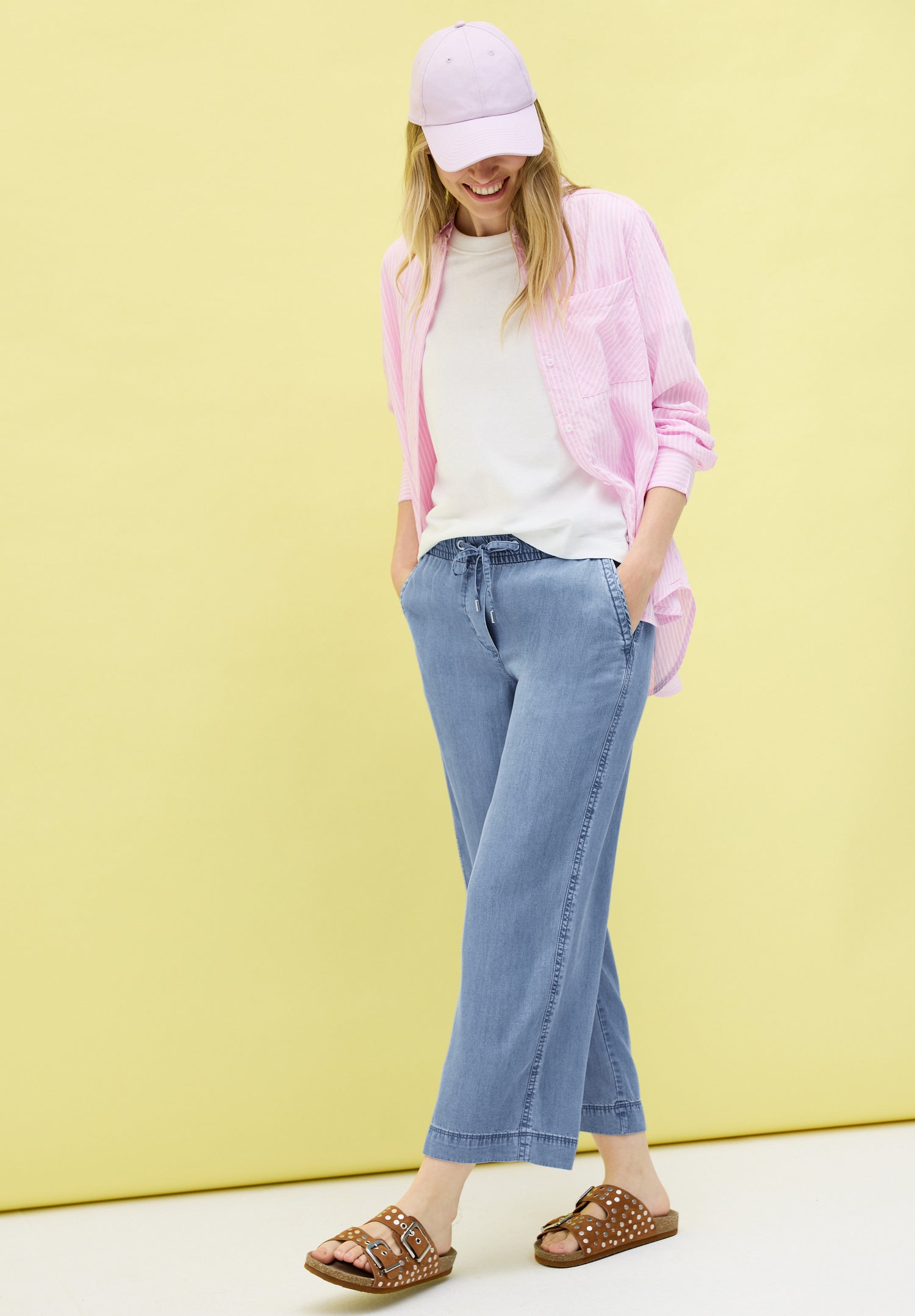 CECIL Loose Fit Damen Jeanshose mit High Waist und Wide Legs