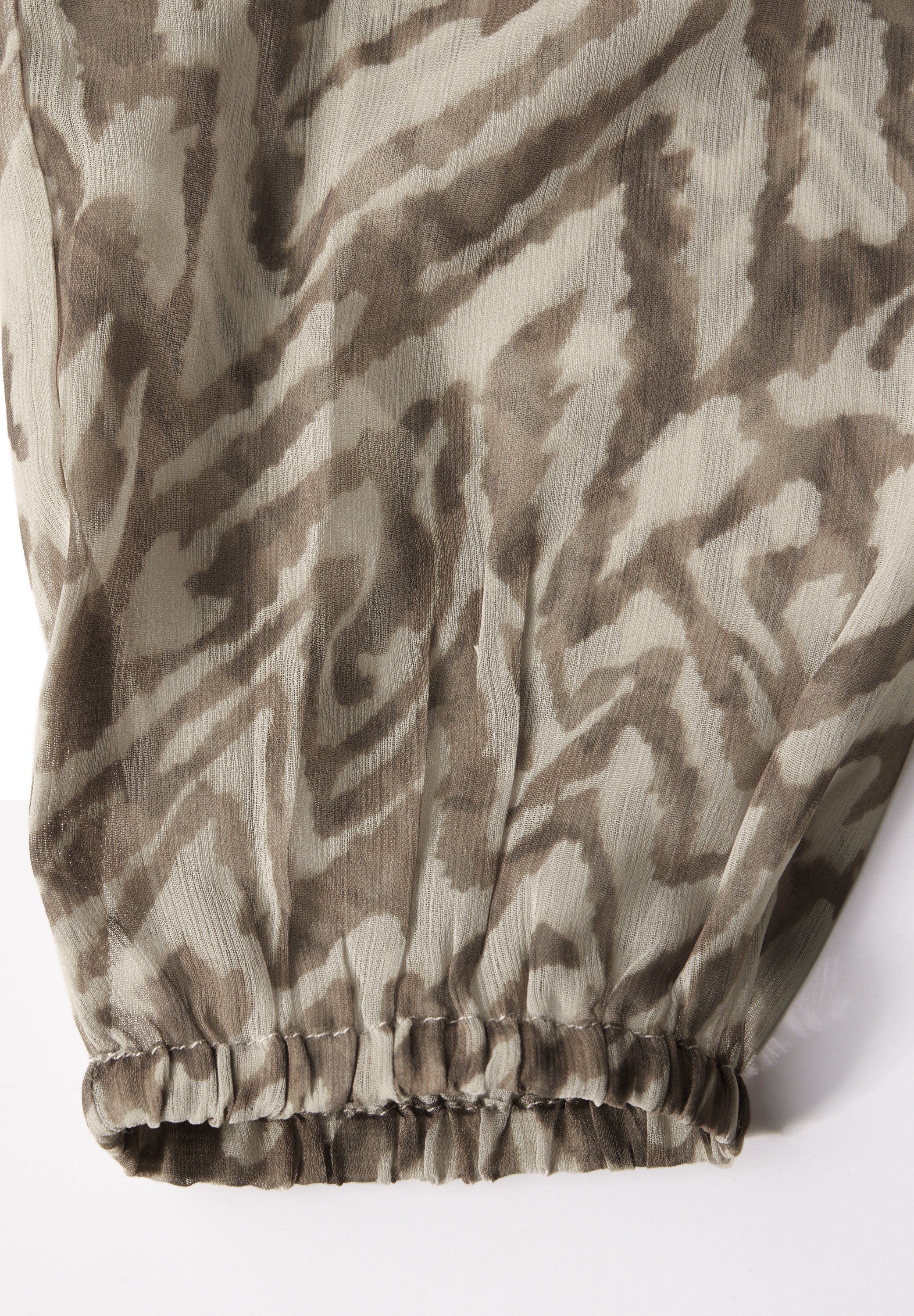 Street One Chiffon-Bluse Damen mit grafischem Muster und V-Ausschnitt