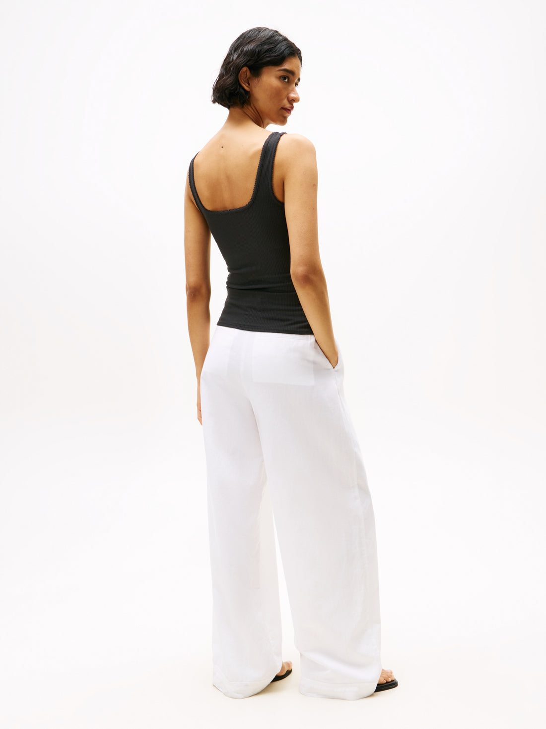 TheUR 5X2 RIB SLIM SQUARE-NK TANK Damen Schwarz XS