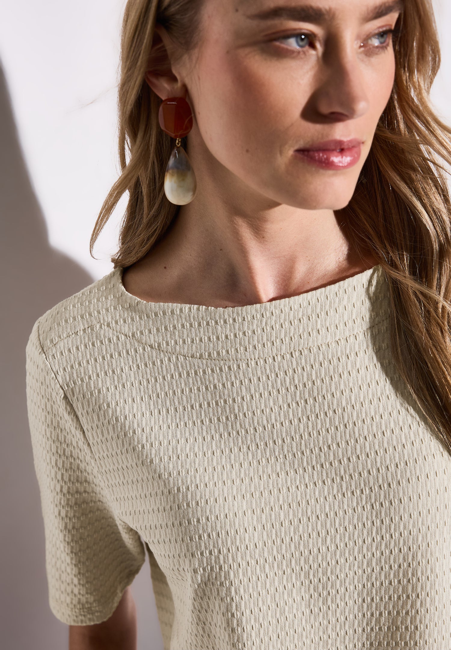 Street One Damen T-Shirt mit feinem Strukturmuster und U-Boot-Ausschnitt