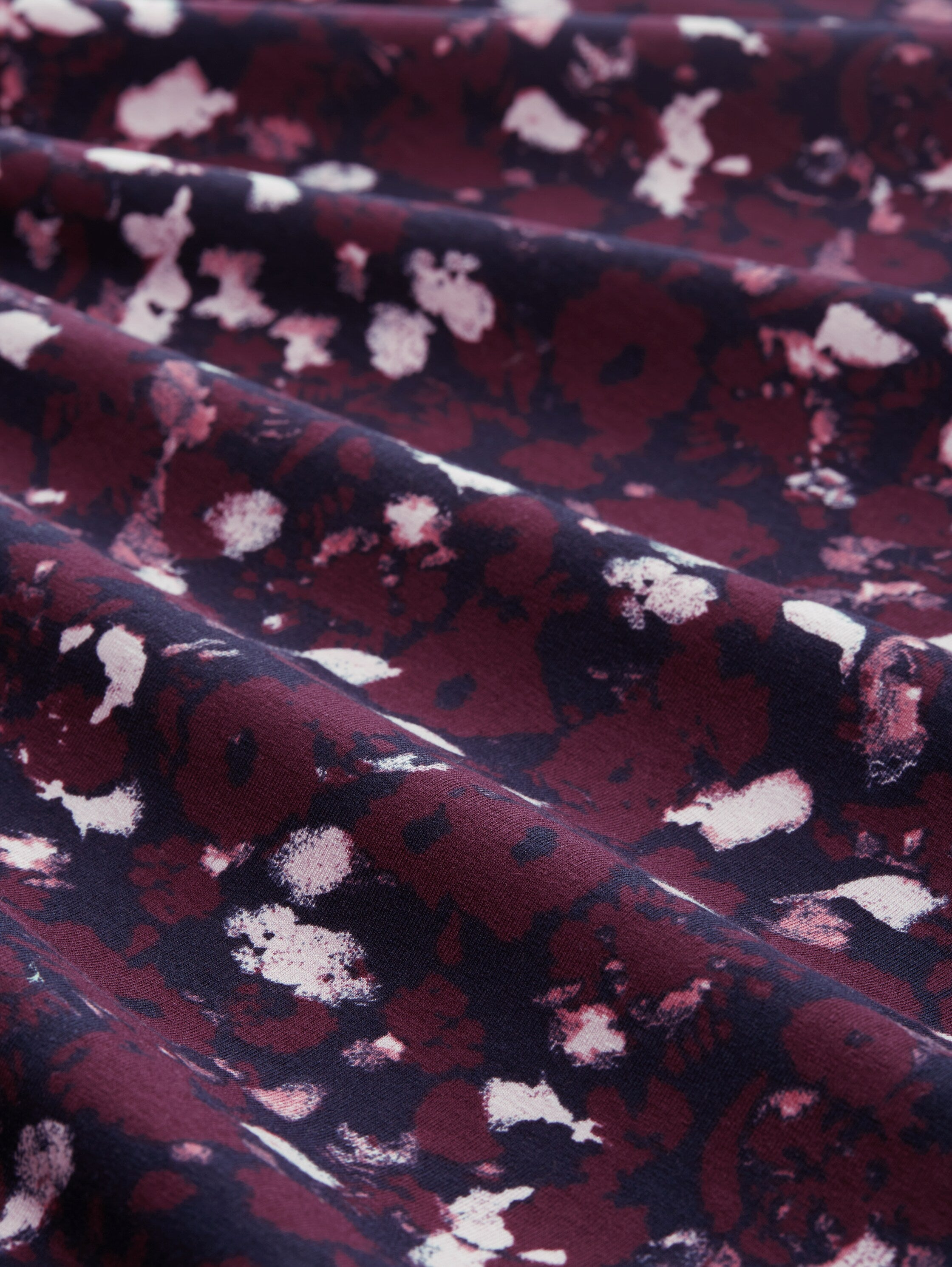 Basic Longsleeve mit Alloverprint