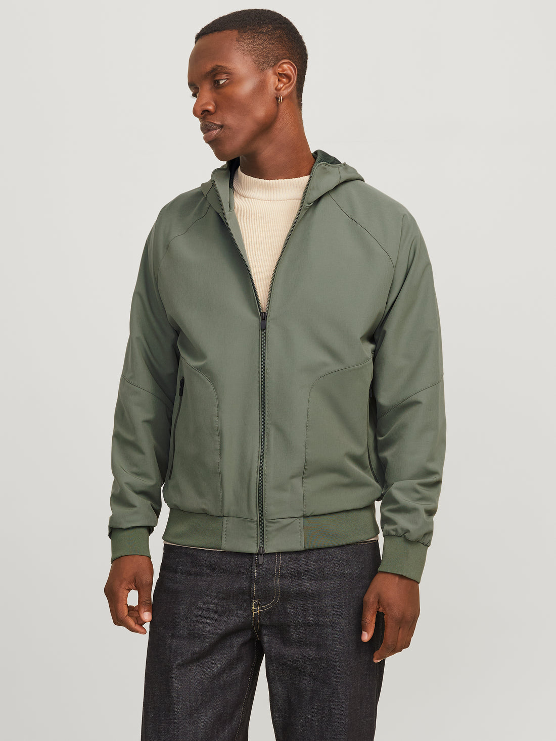 Bestseller Blousonjacke für Damen mit Kapuze für einen lässigen Look