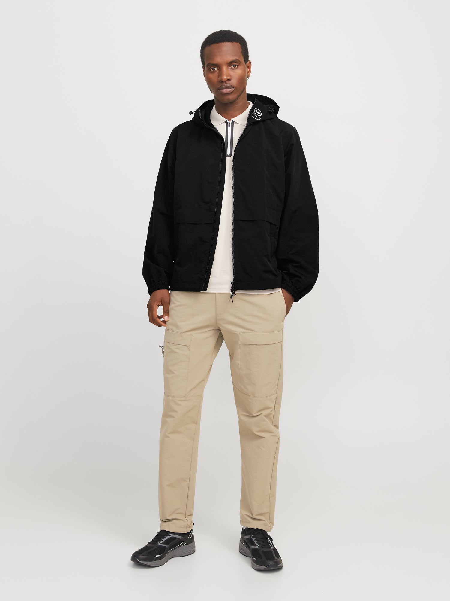 Bestseller Shell-Jacke für Herren - Leichte Nylon Kapuzenjacke