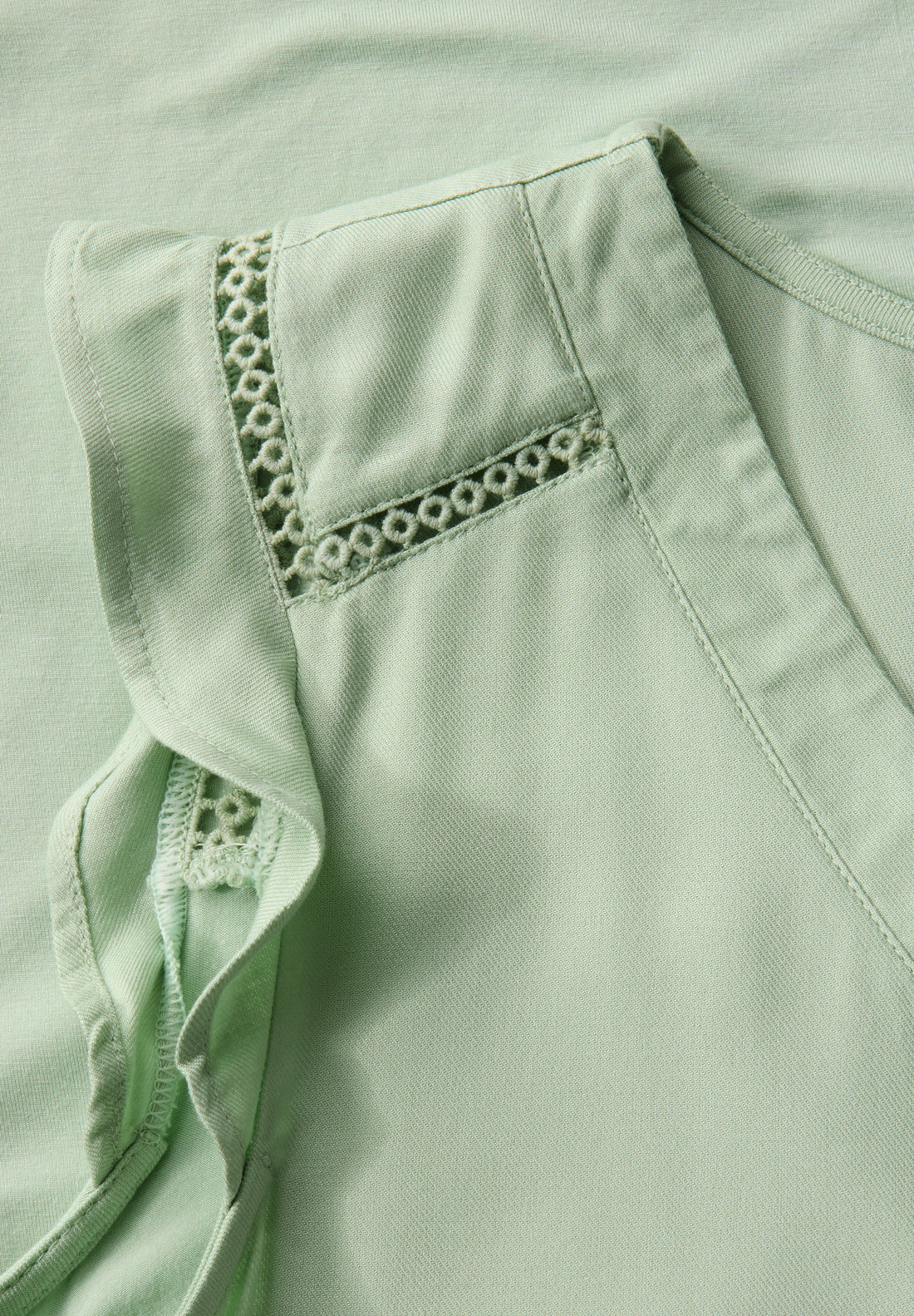 Street One V-Neck Top Damen mit Volants und Häkeldetails