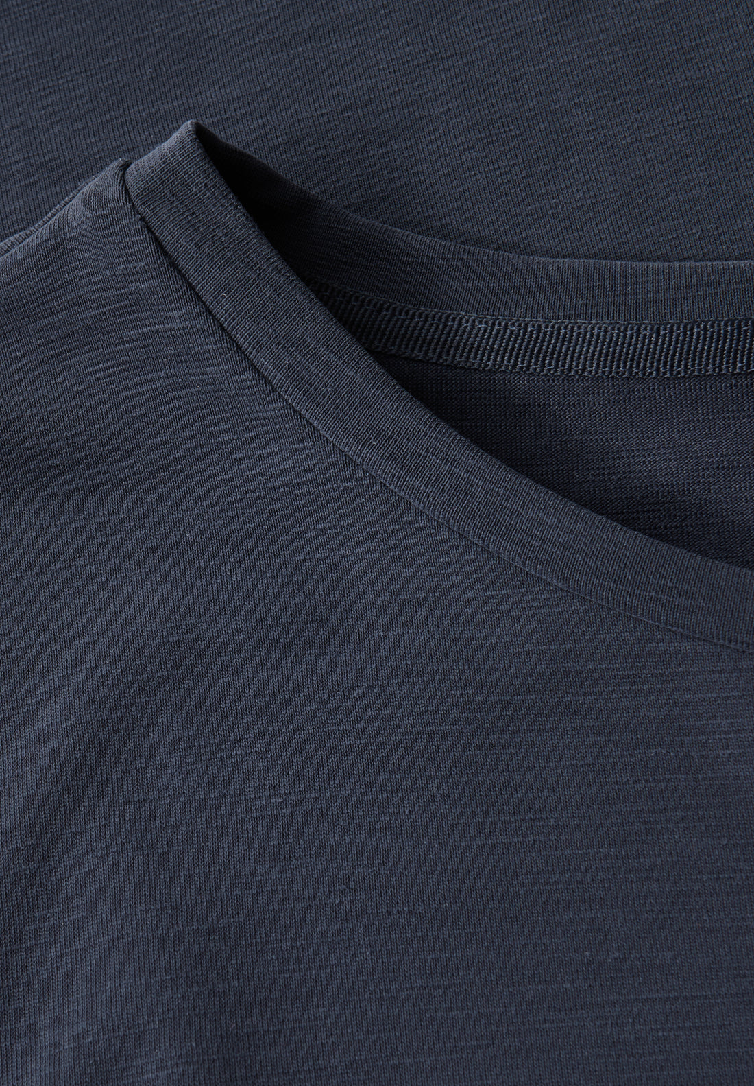 Street One Damen T-Shirt mit Schmucksteinen und Silk-Look-Qualität