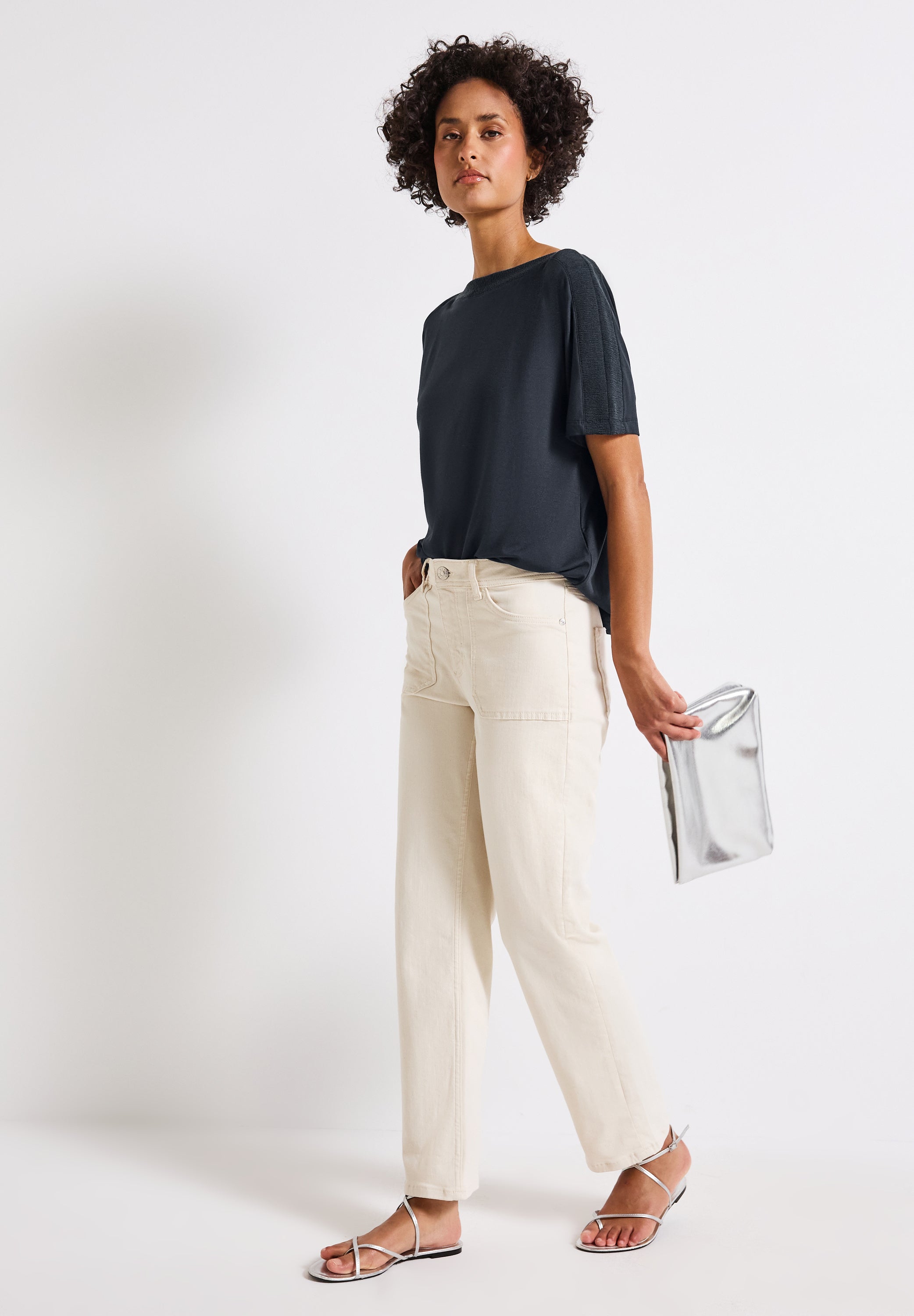 Street One Damen T-Shirt mit U-Boot-Ausschnitt und dropped shoulders