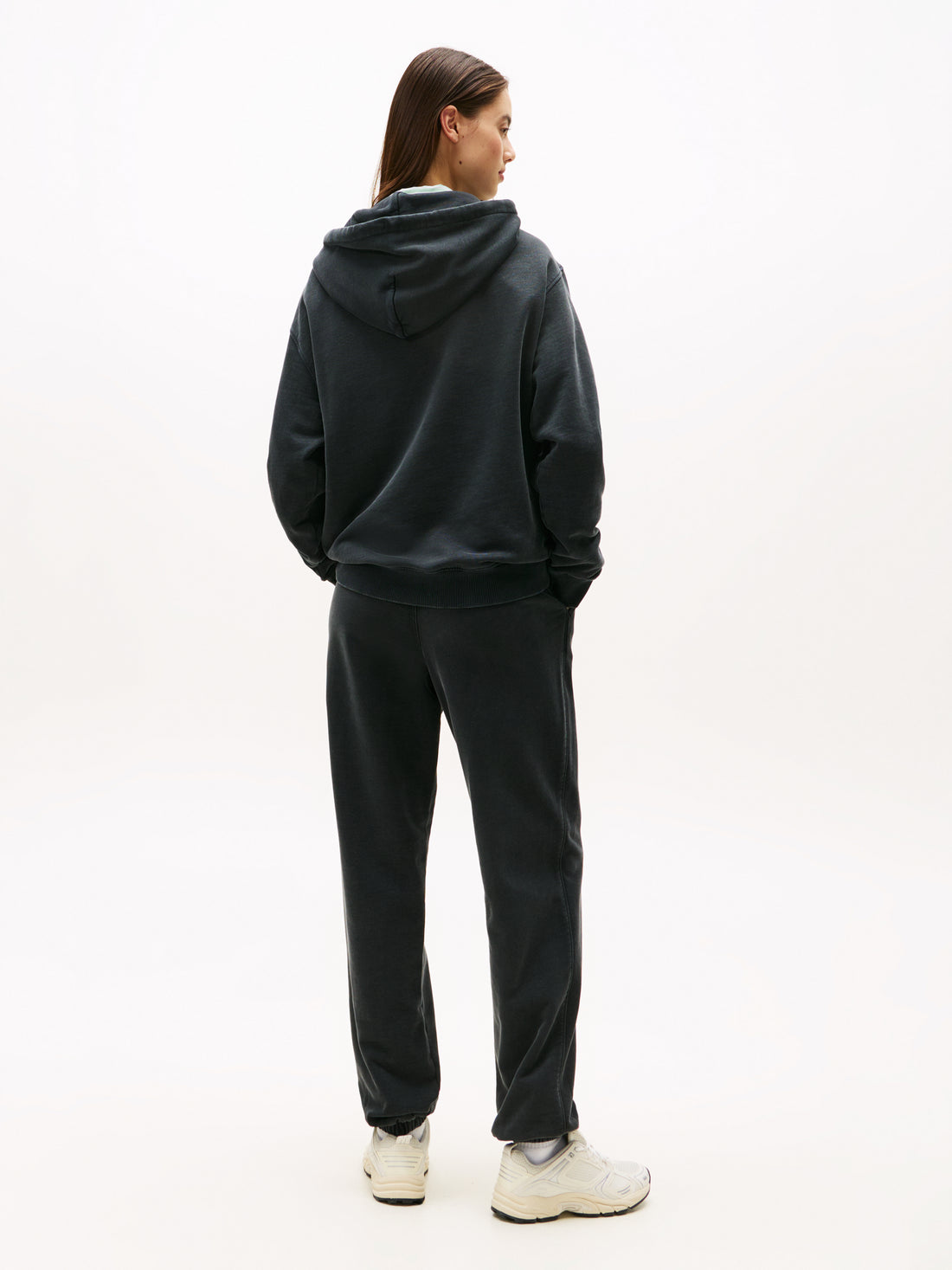 TJW CREST FLAG HOODIE