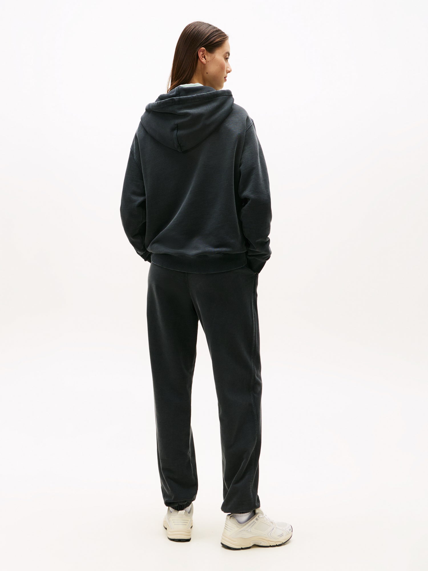 TJW CREST FLAG HOODIE